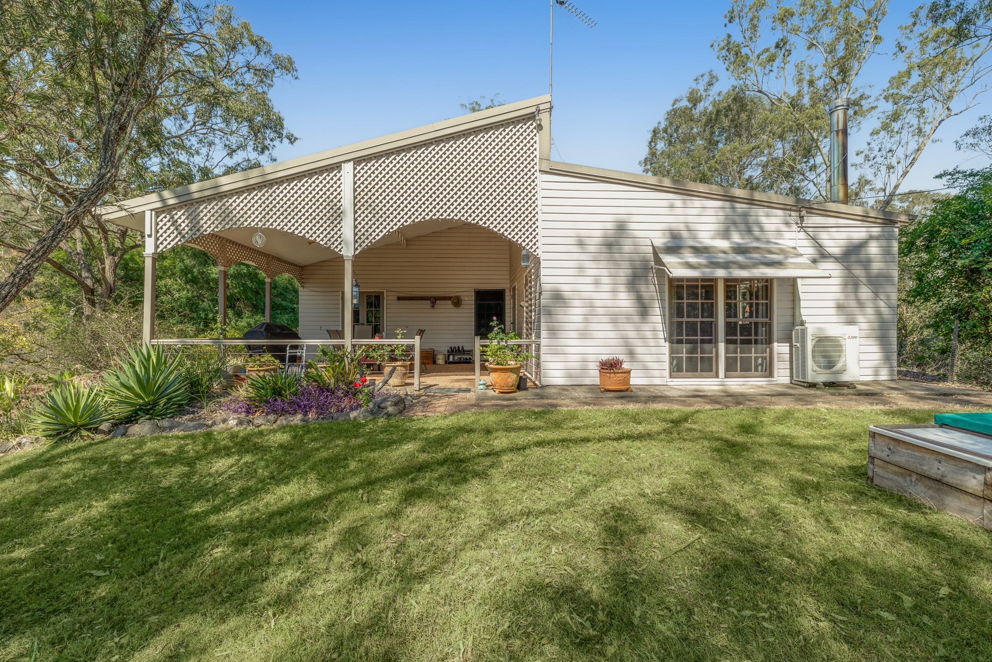 10 Hanleys Road, Ballard, QLD 4352