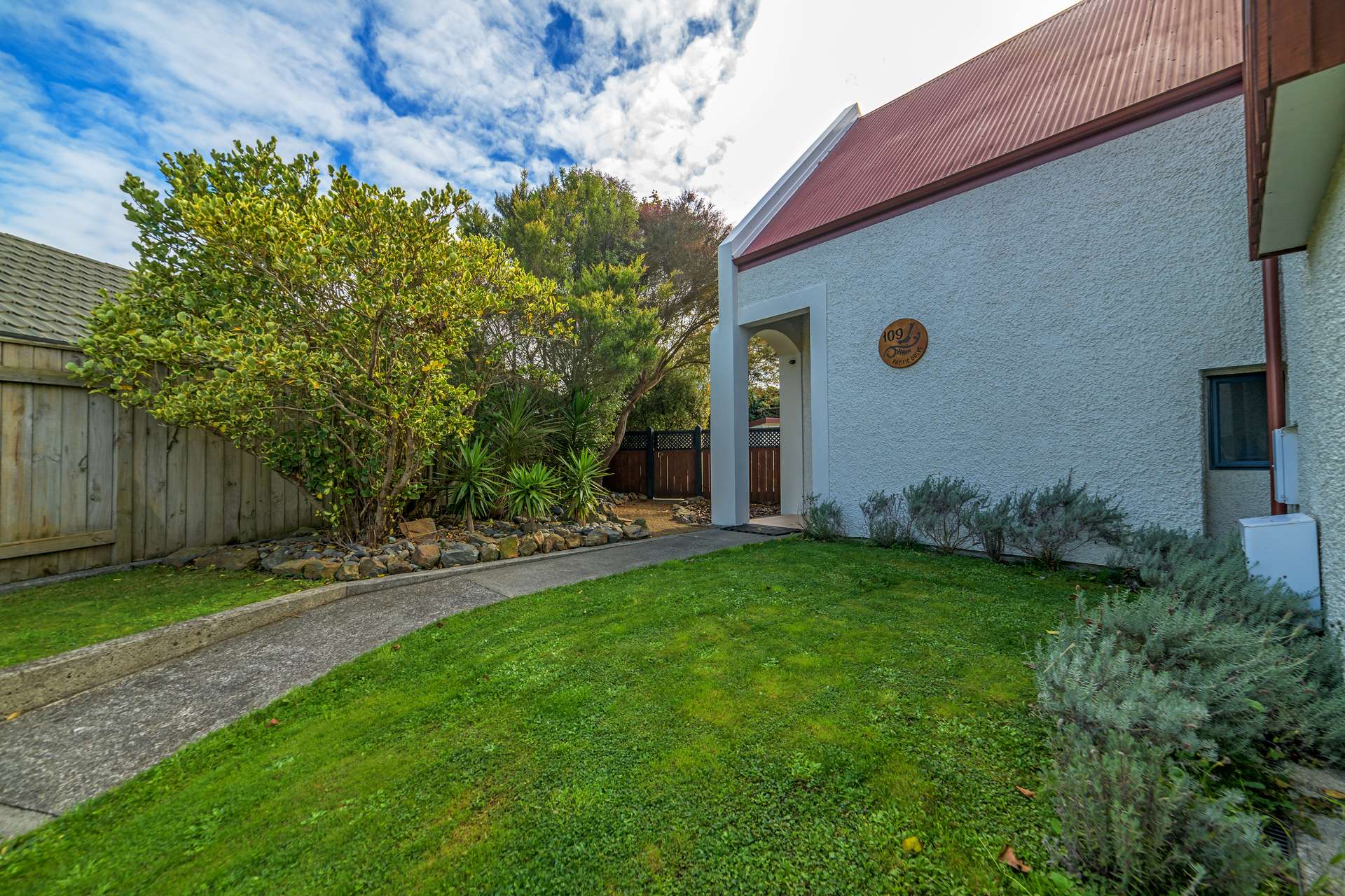109 Pacific Drive photo 27