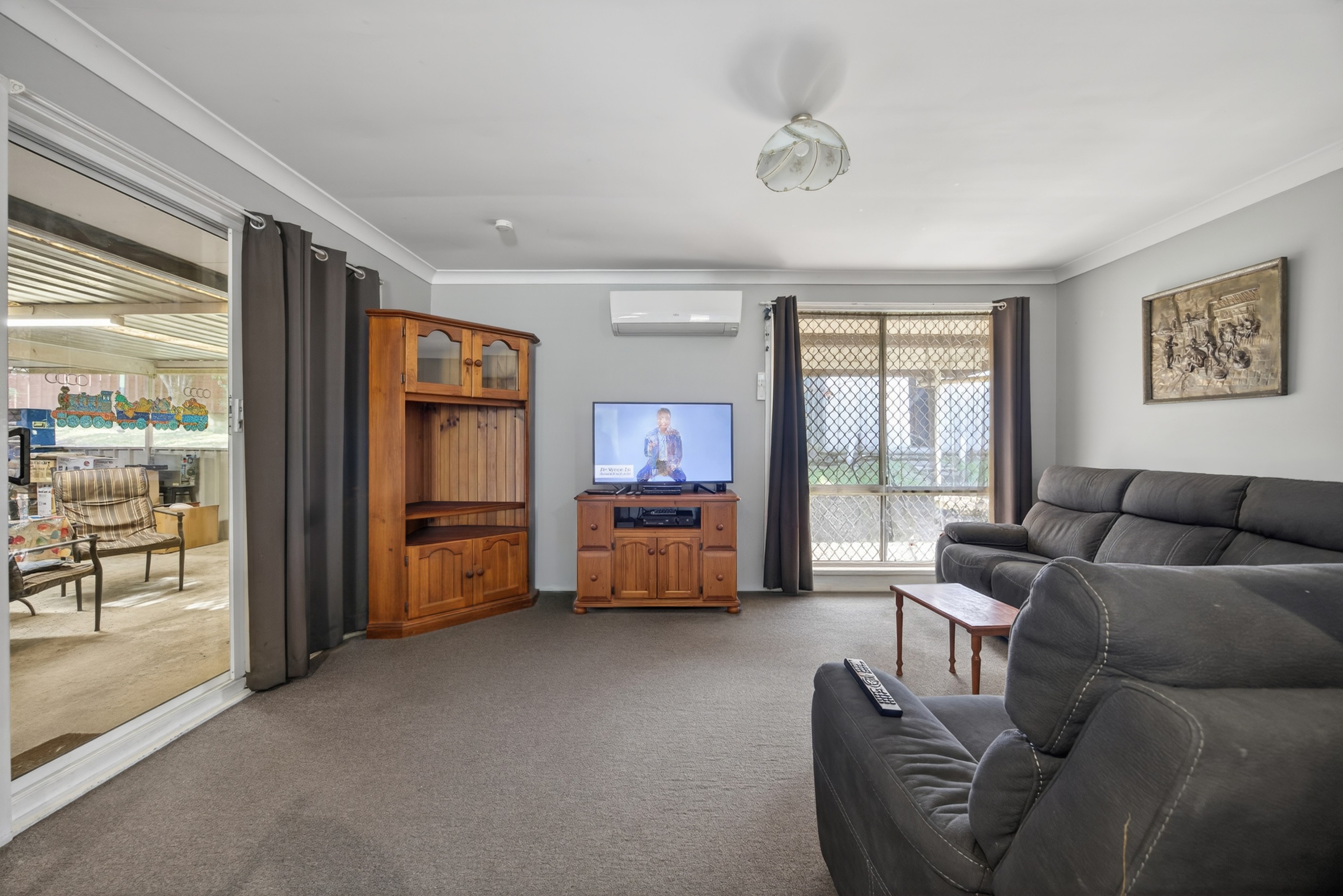 14 Glasgow Street, St Andrews, NSW 2566