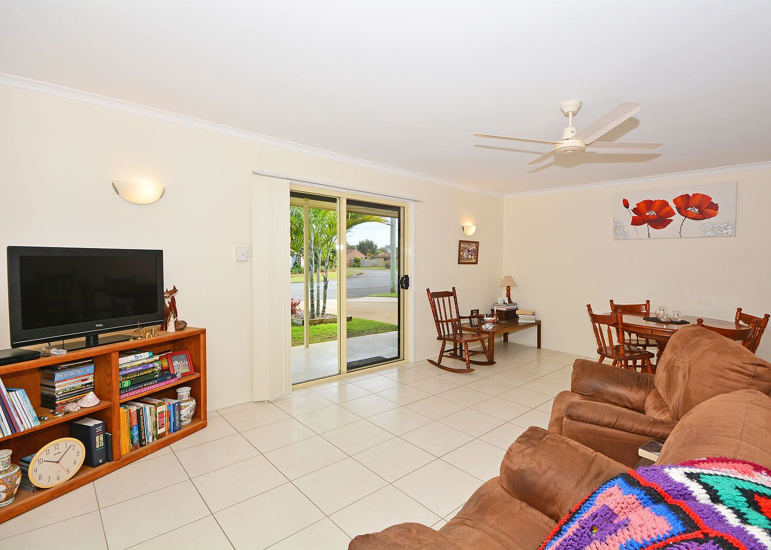 6 Gibbs Street, Urangan, QLD 4655