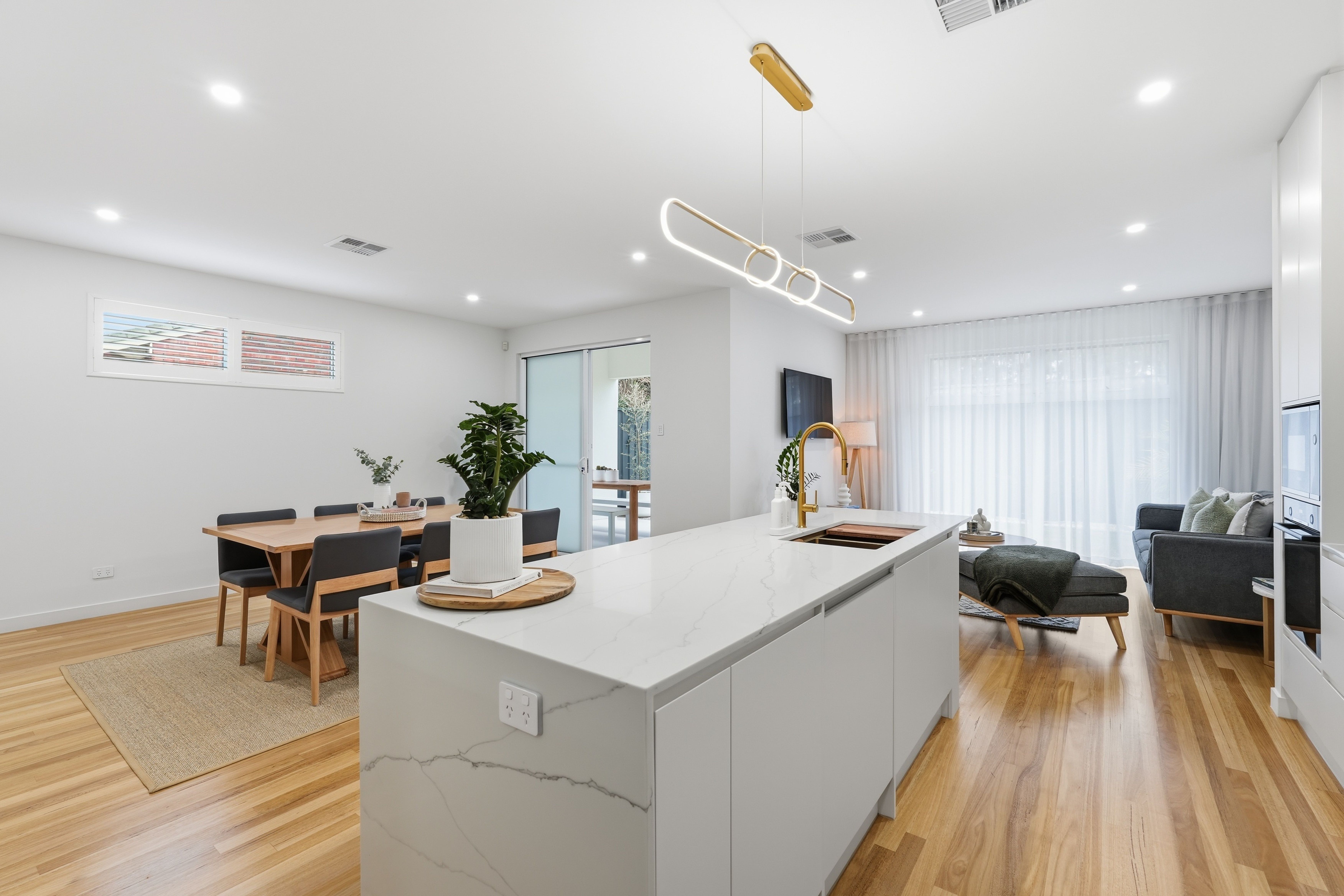 16A Lambert Avenue — photo 4 of 30