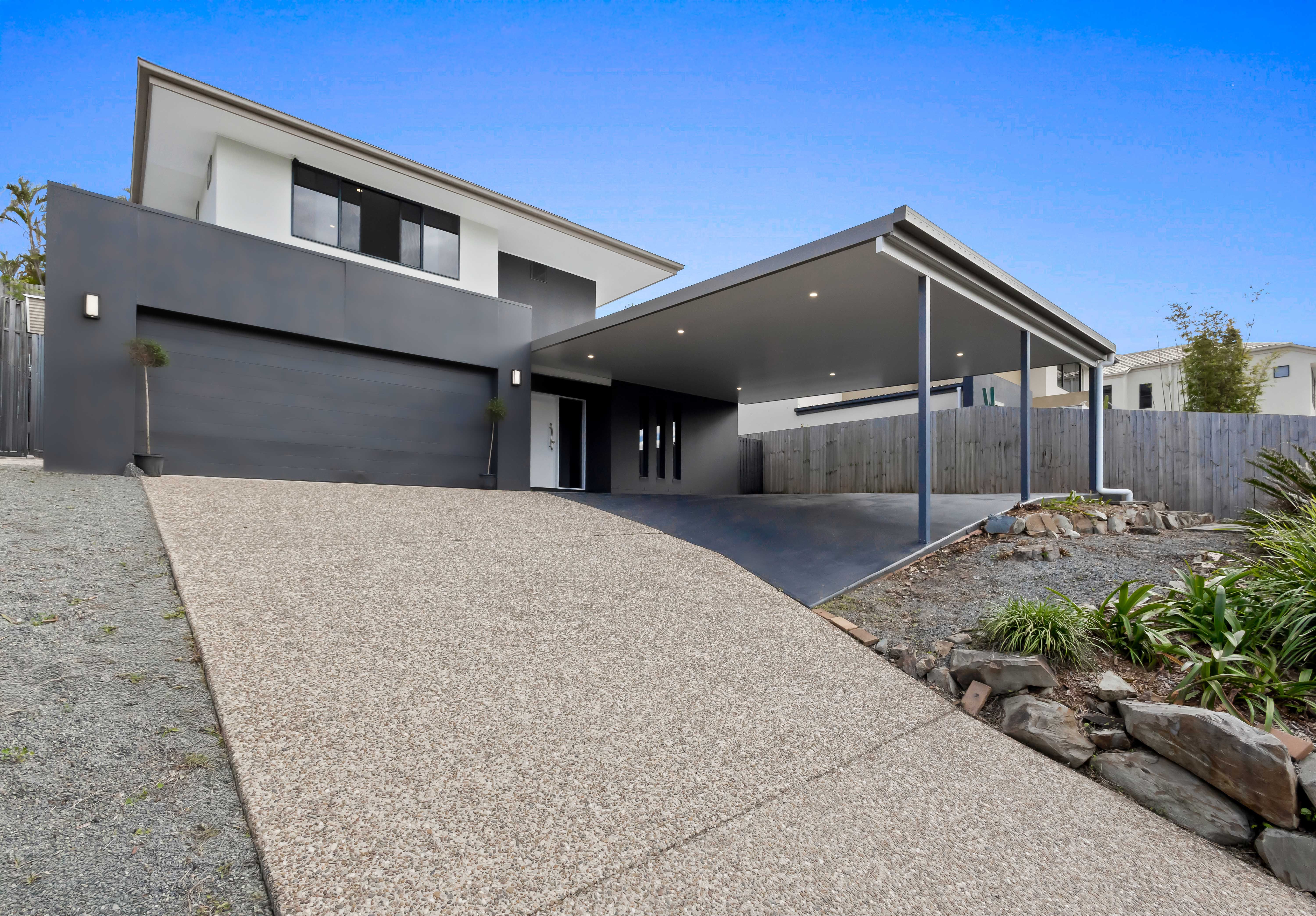 7 Bounty Way, Pacific Pines, QLD 4211