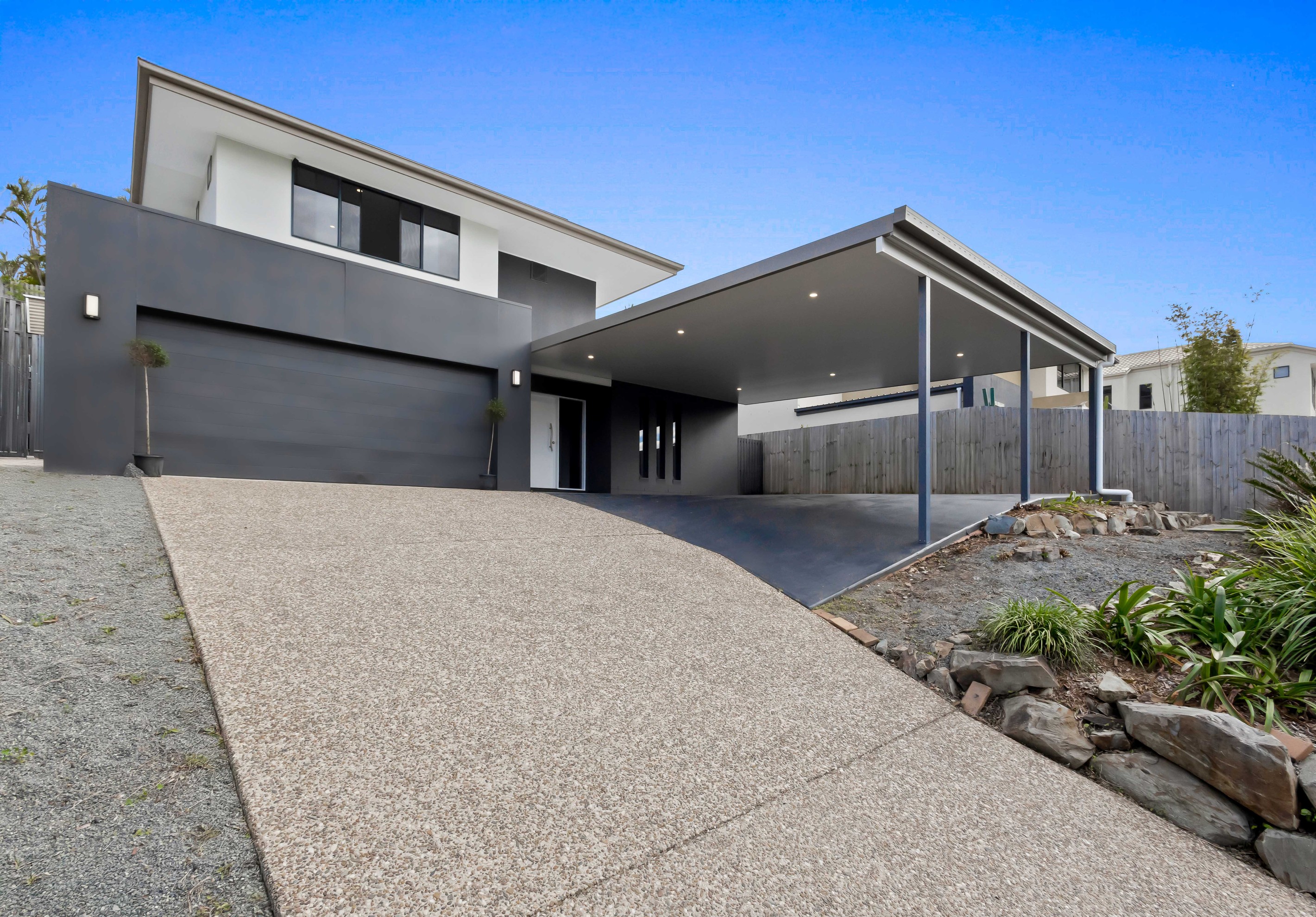 7 Bounty Way, Pacific Pines, QLD 4211