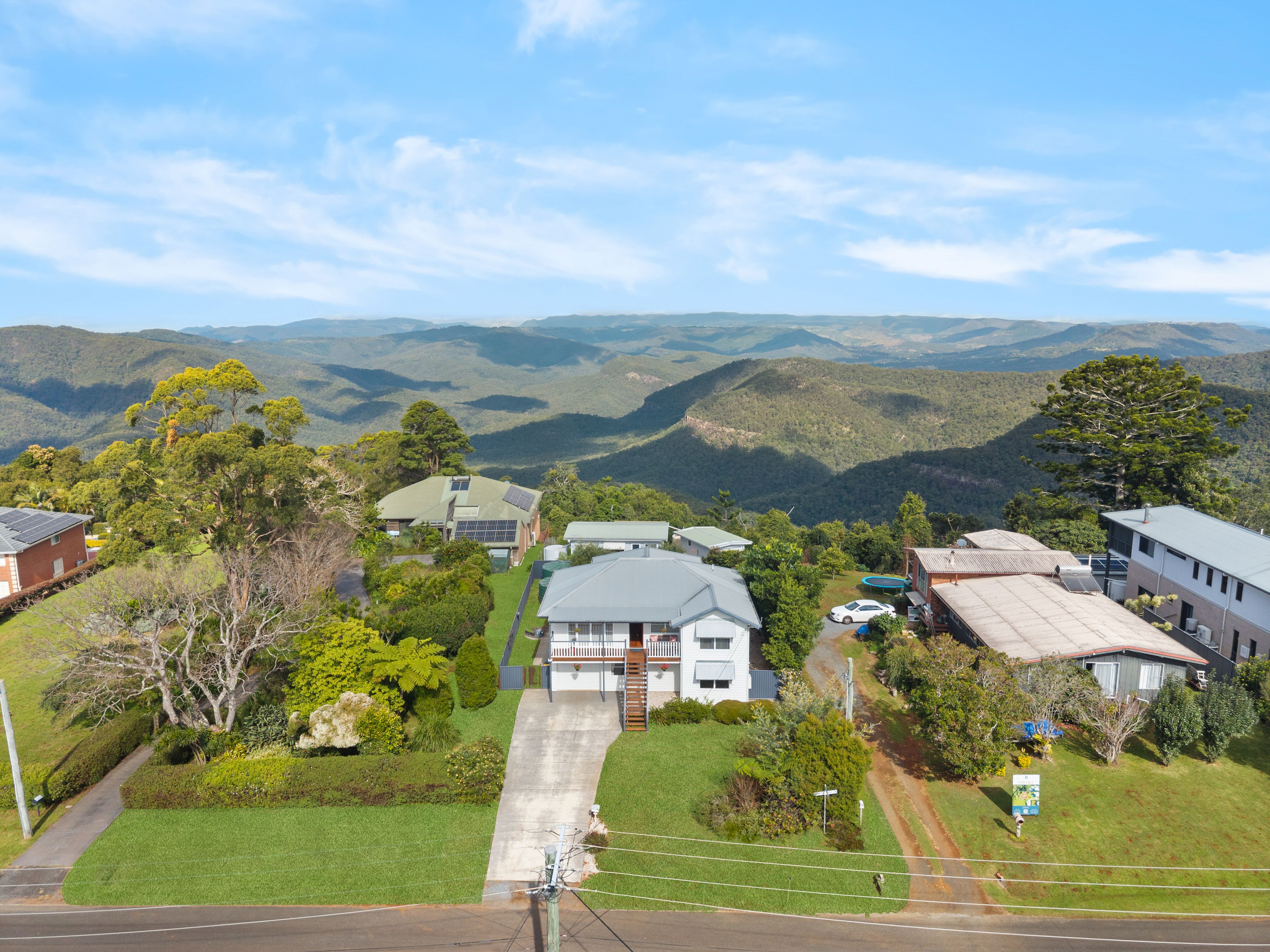 92 Coomera Gorge Drive — photo 3 of 30