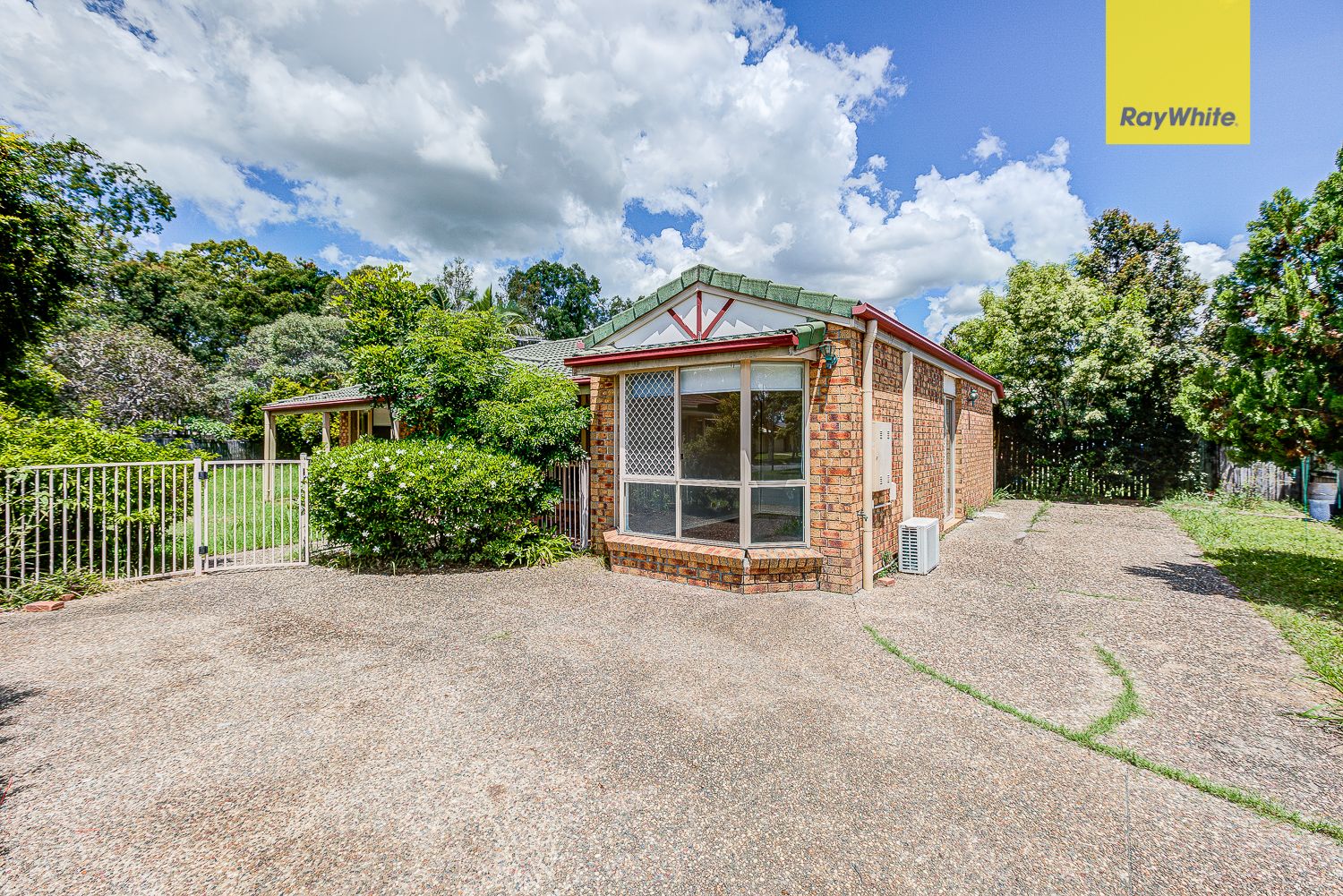 4 Condamine Place, Loganlea, QLD 4131