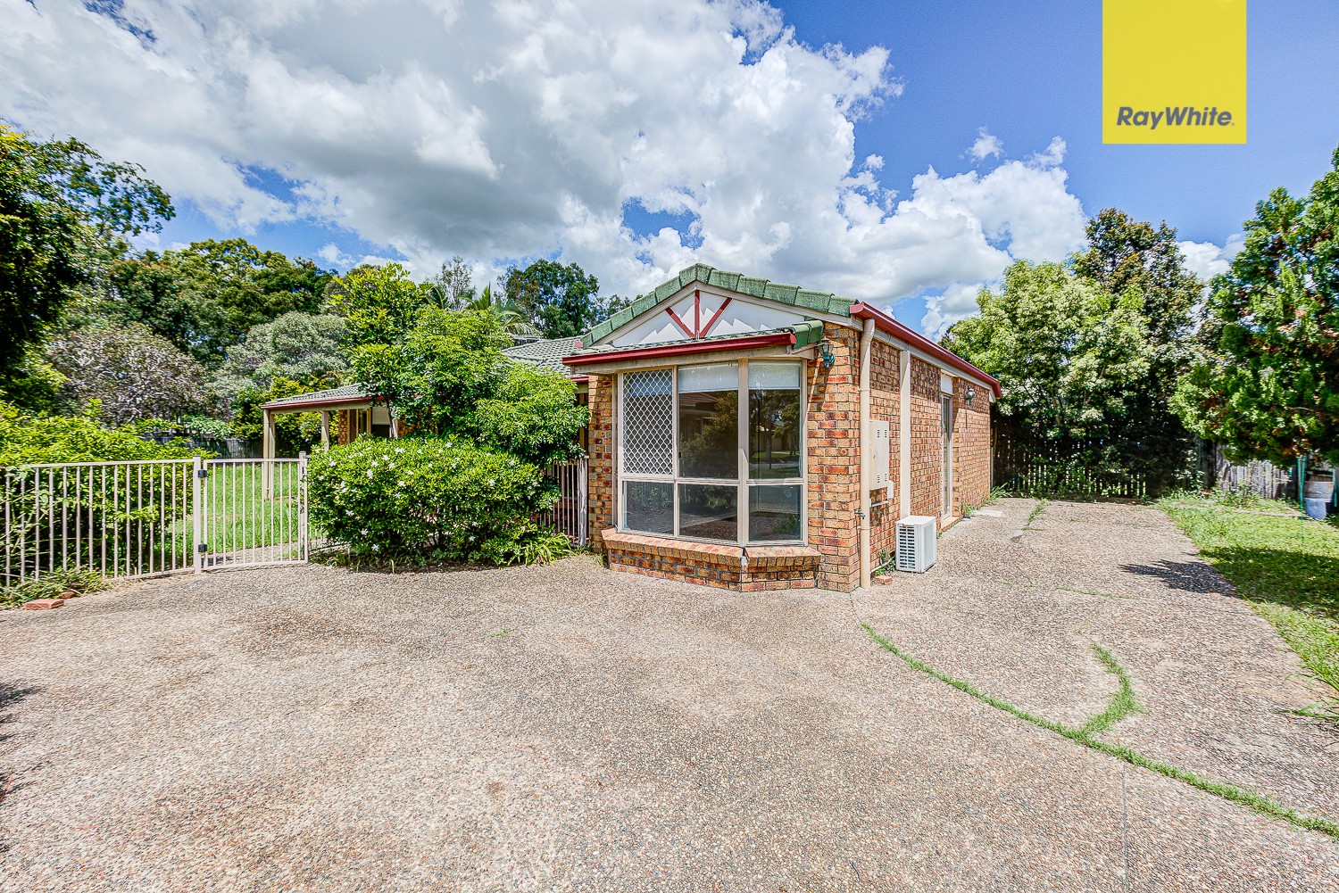 4 Condamine Place, Loganlea, QLD 4131