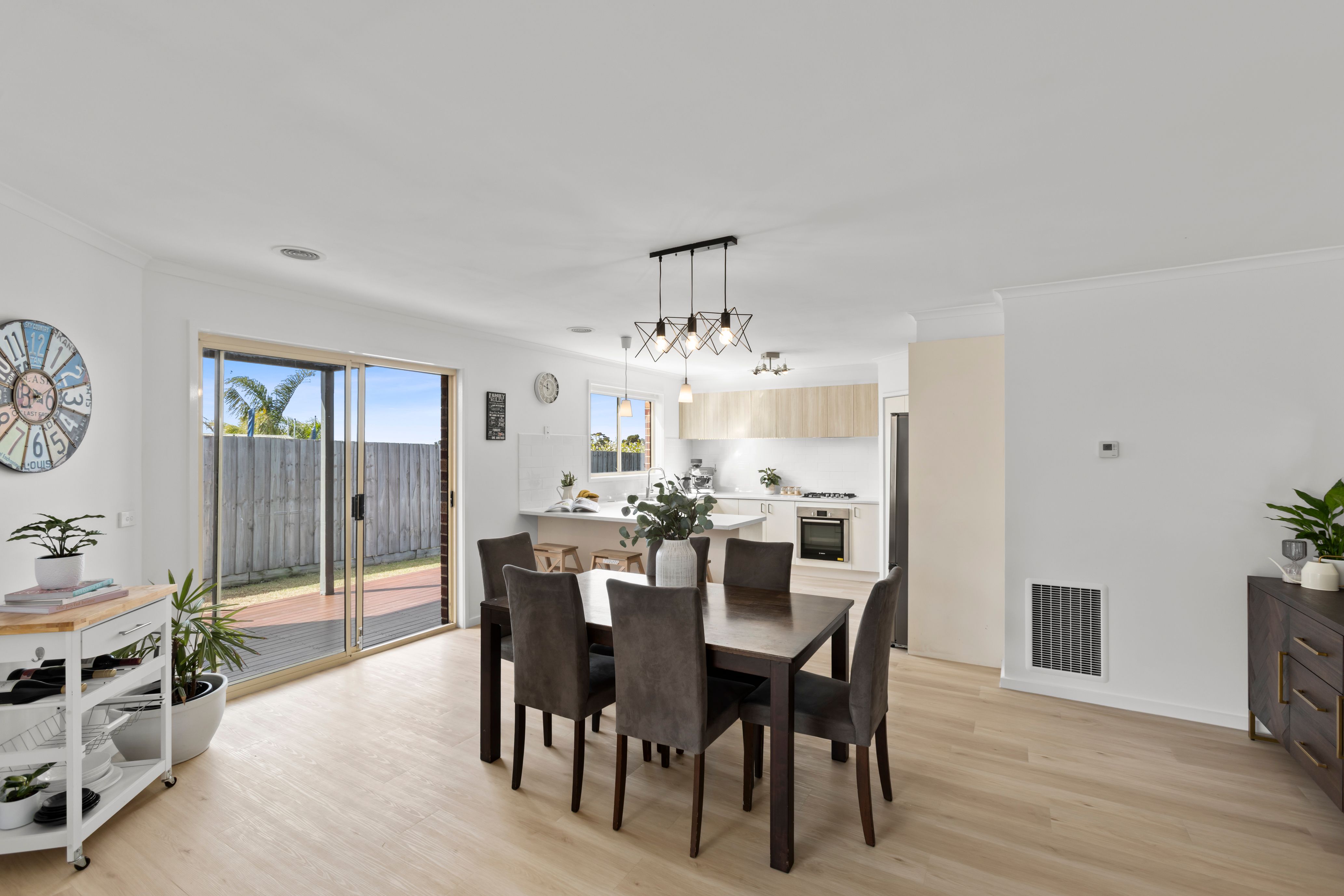 25 Bickford Road — photo 4 of 15