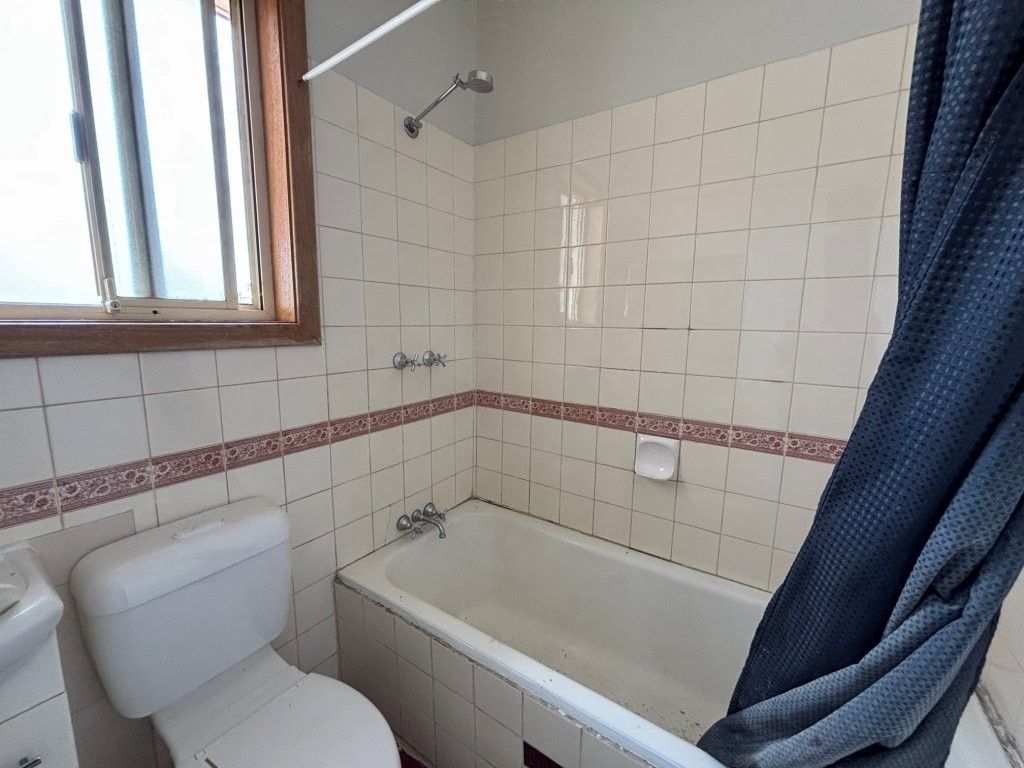78 Newton Street — photo 8 of 10