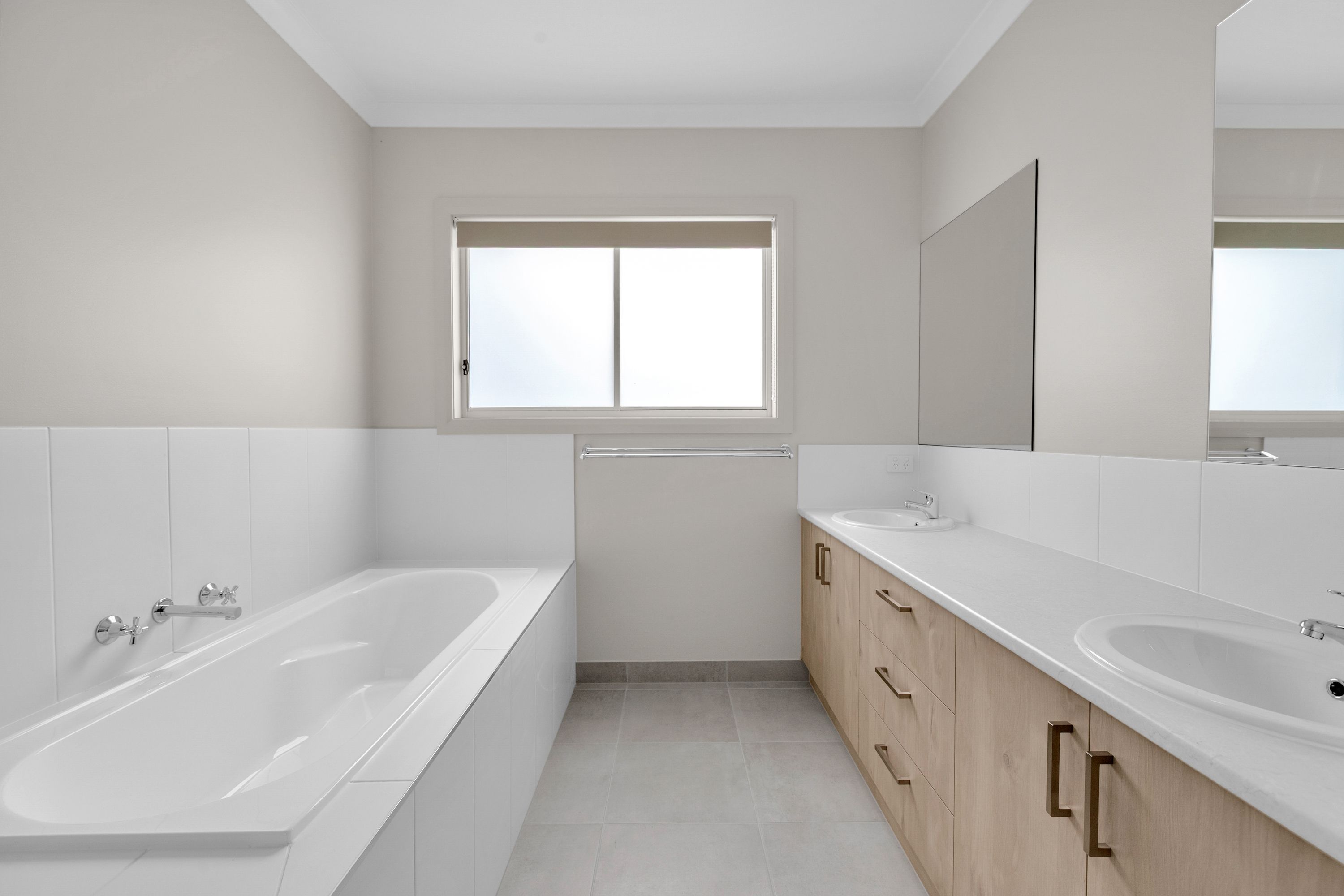 Room 2 4/50 Bruce Avenue — photo 28 of 30