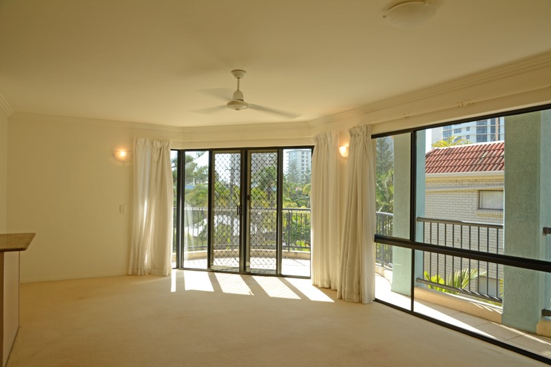 5/22 First Avenue, Broadbeach, QLD 4218