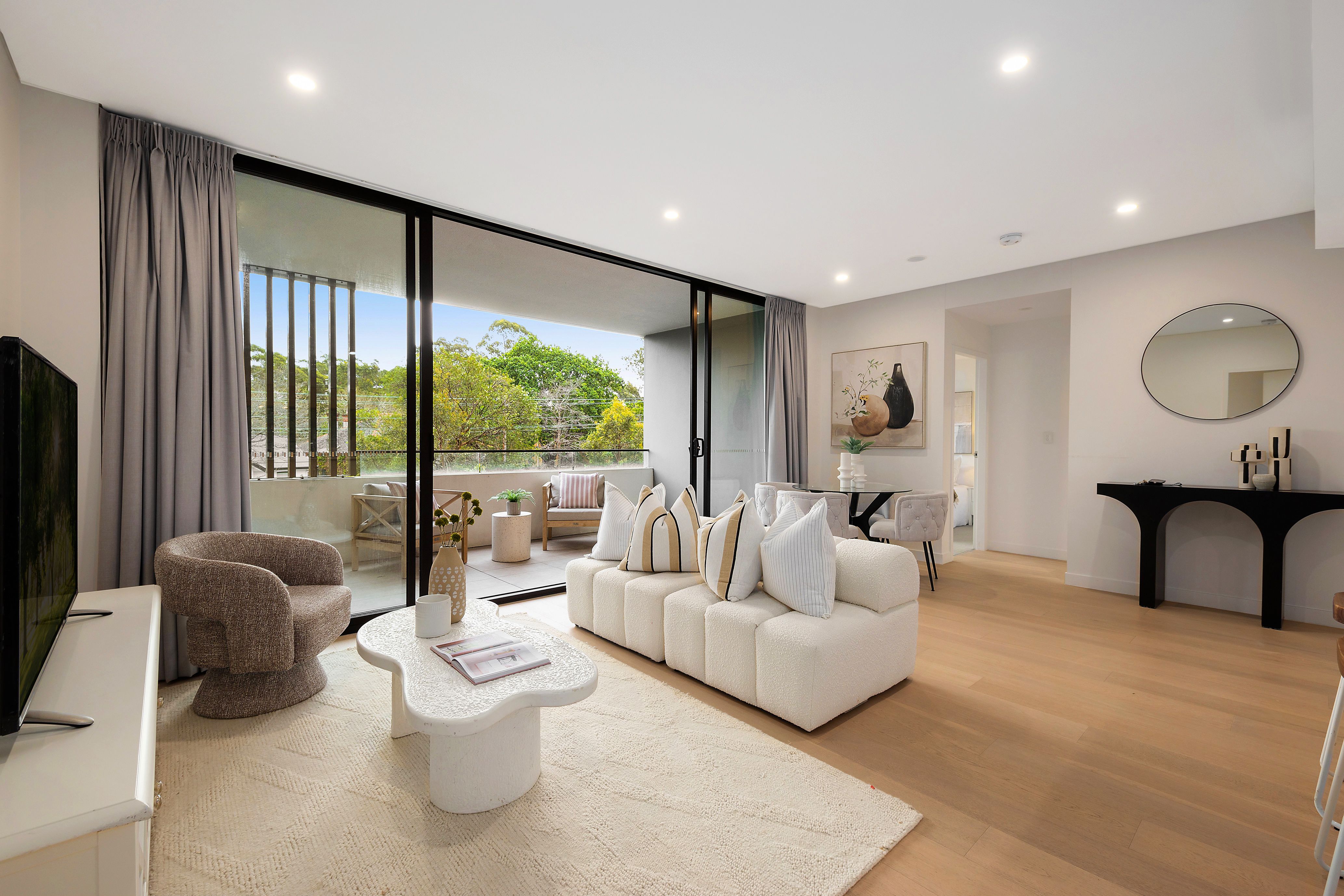 24/1 Womerah Street — photo from Ray White Upper North Shore