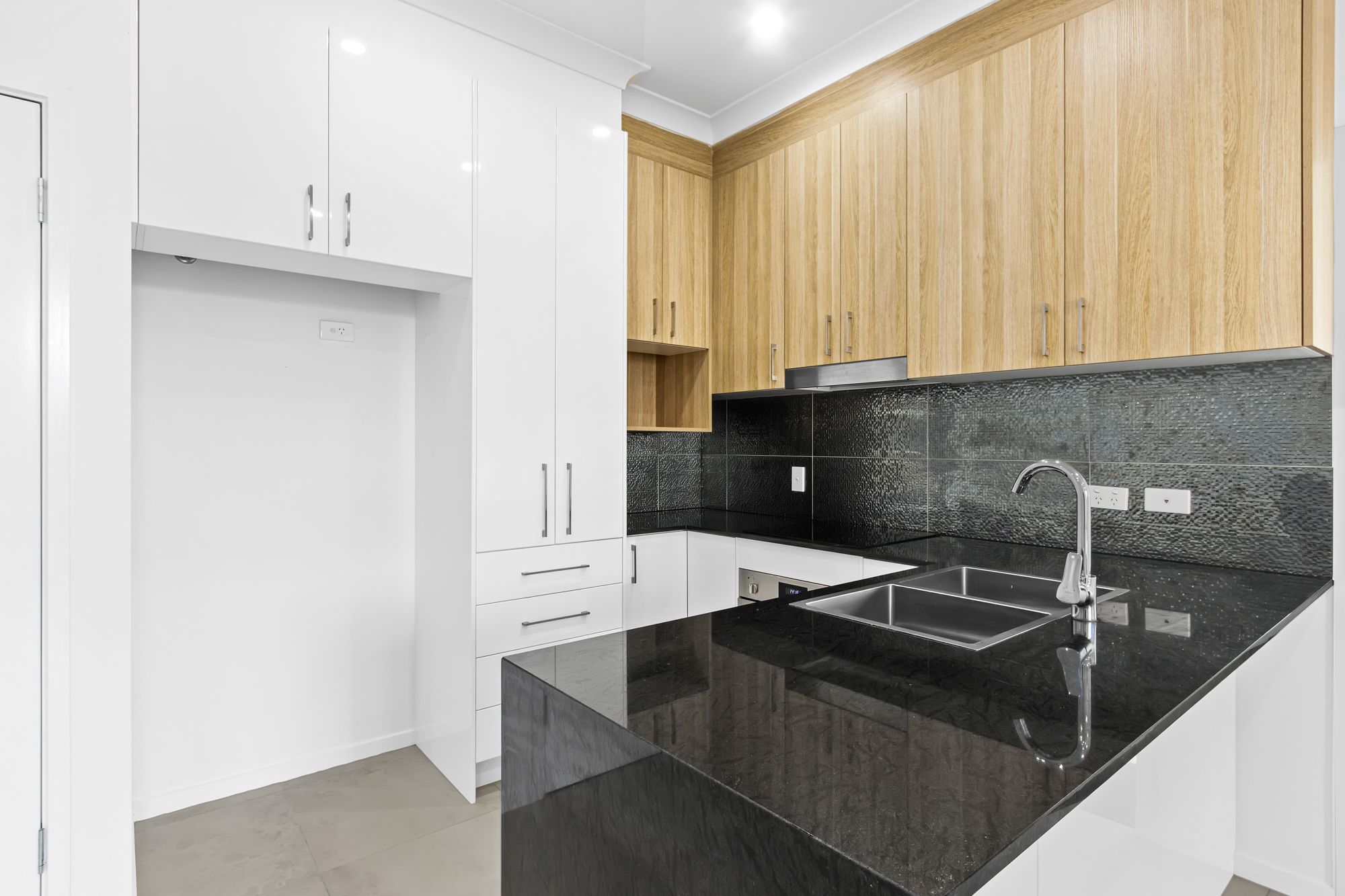 1/11 Dickenson Street, Carina, QLD 4152