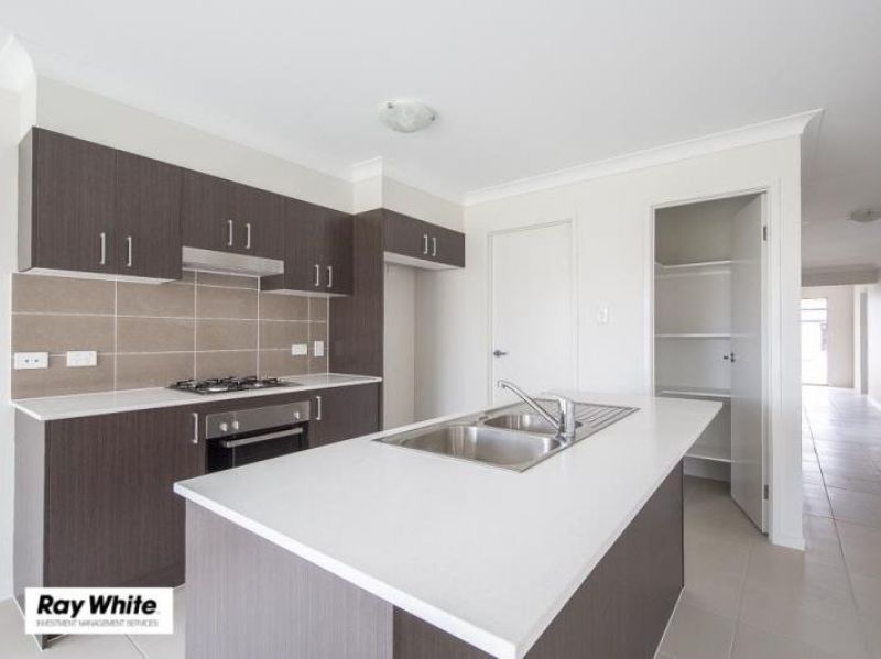 89 Fernbrooke Boulevard, Redbank Plains, QLD 4301