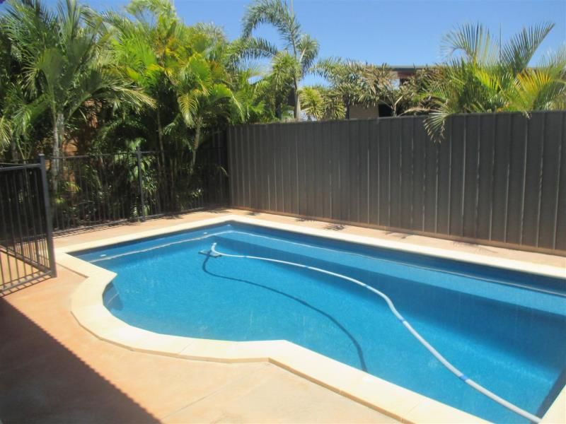 18 Jadura Crescent, Baynton, WA 6714