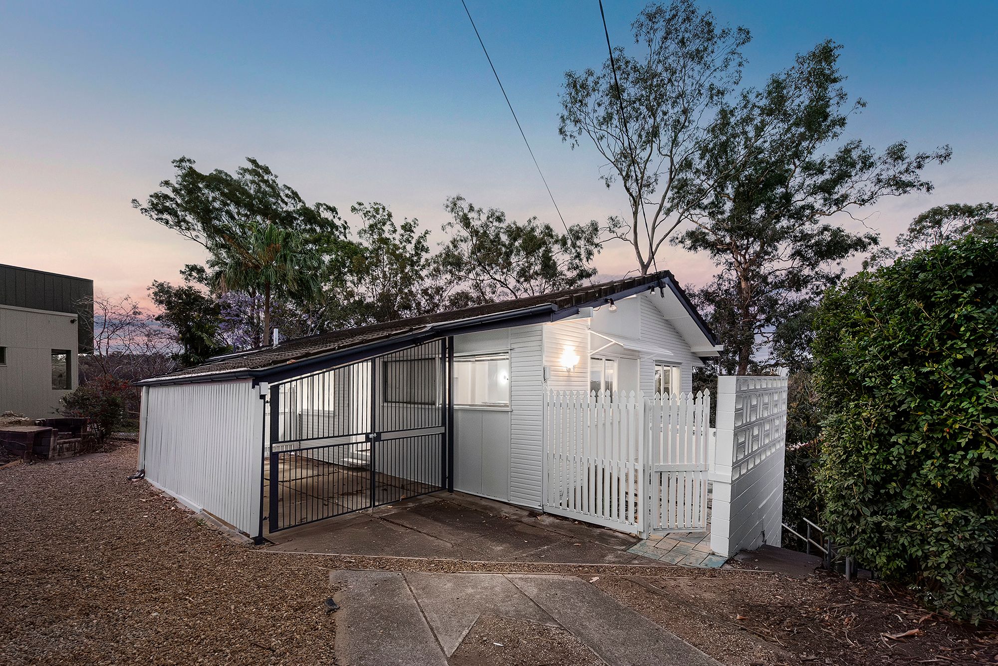 79 Seventeen Mile Rocks Road, Oxley QLD 4075