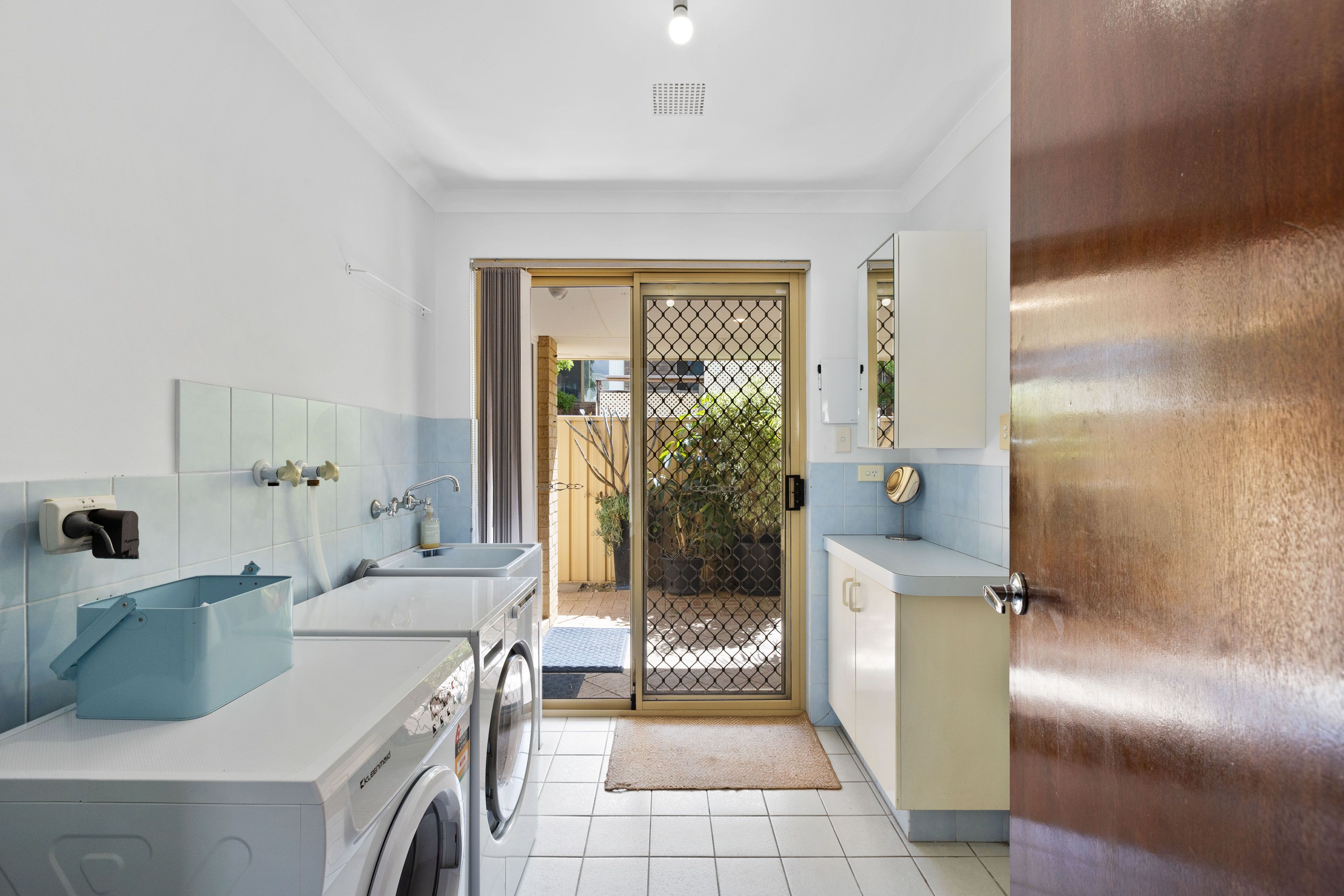 1/63 North Beach Road — photo 12 of 17
