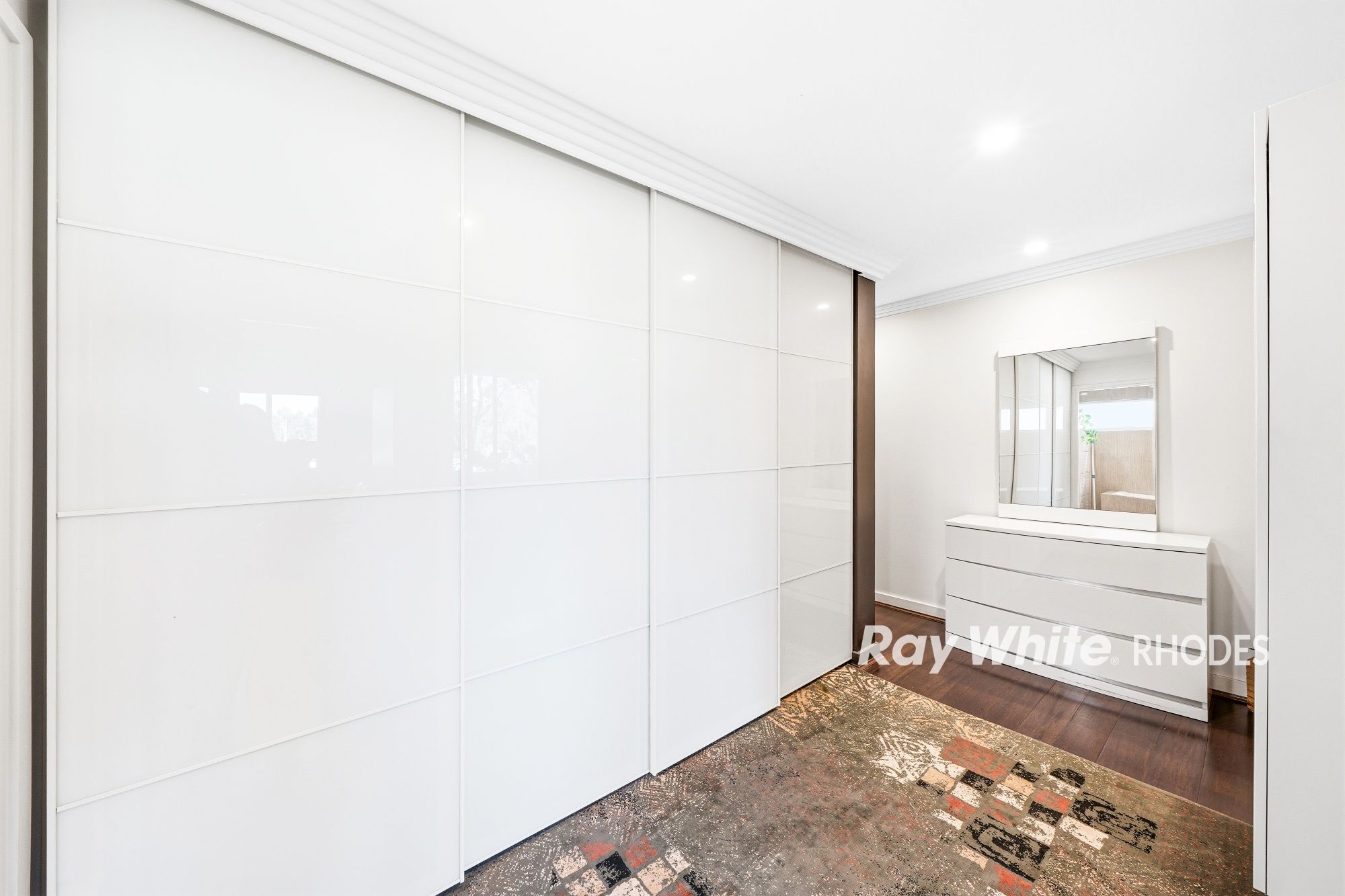 233/25 Bennelong Parkway — photo 6 of 27