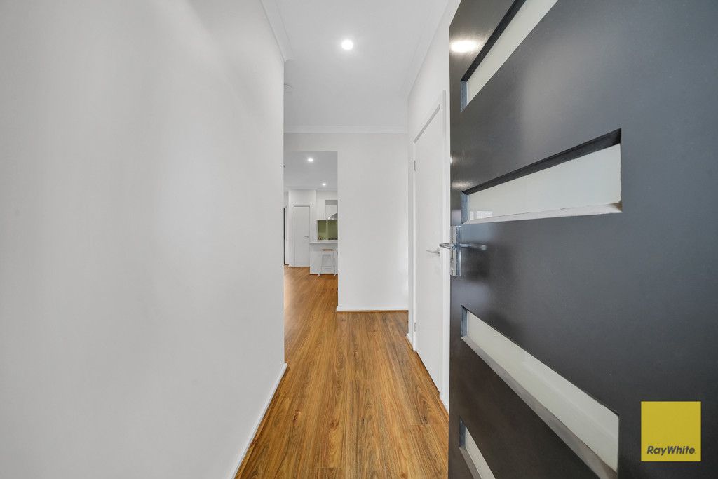 43 Hemingway Drive, Rockbank, VIC 3335