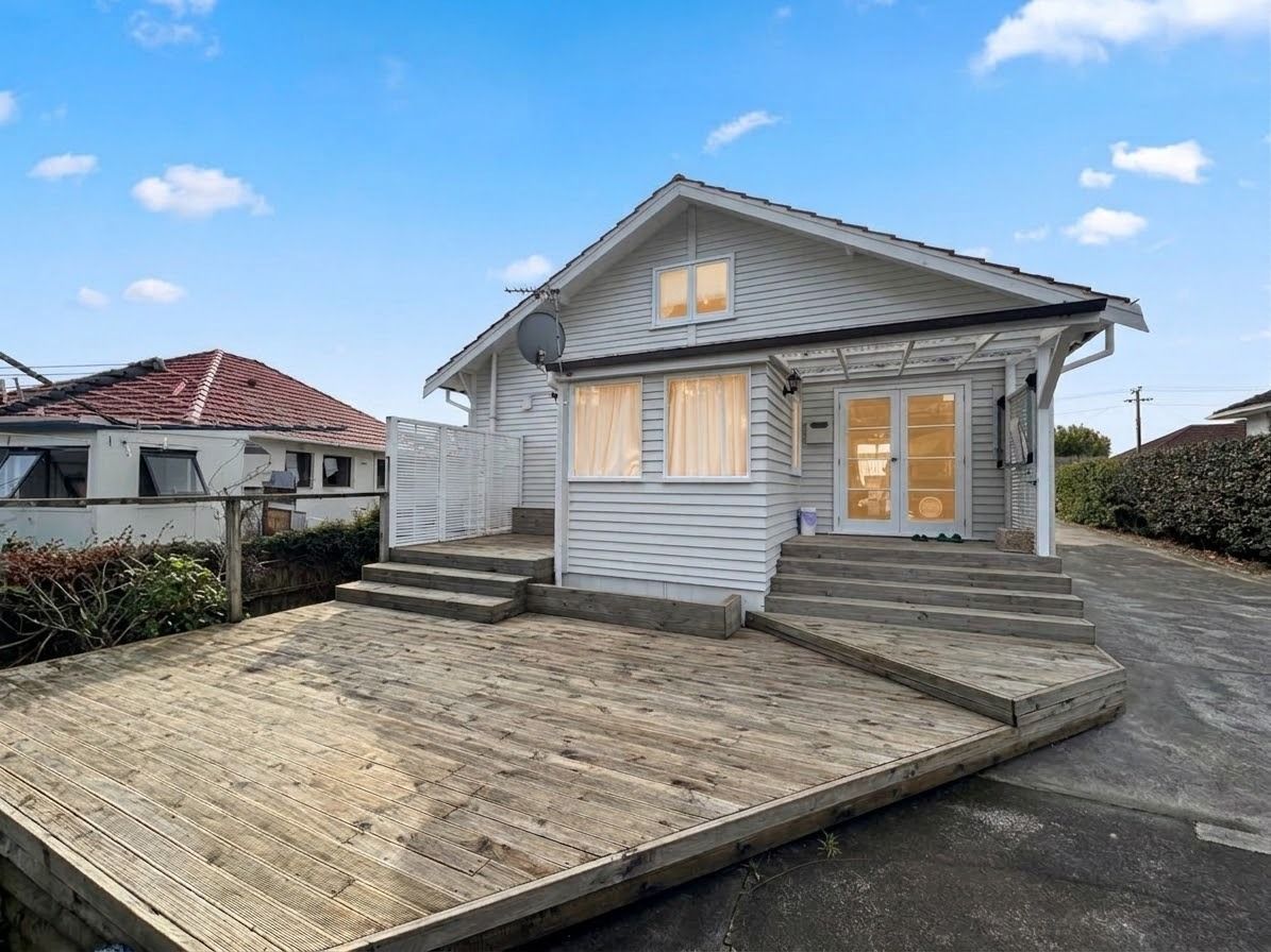 15 Denbigh Avenue, Mount Roskill, Auckland City