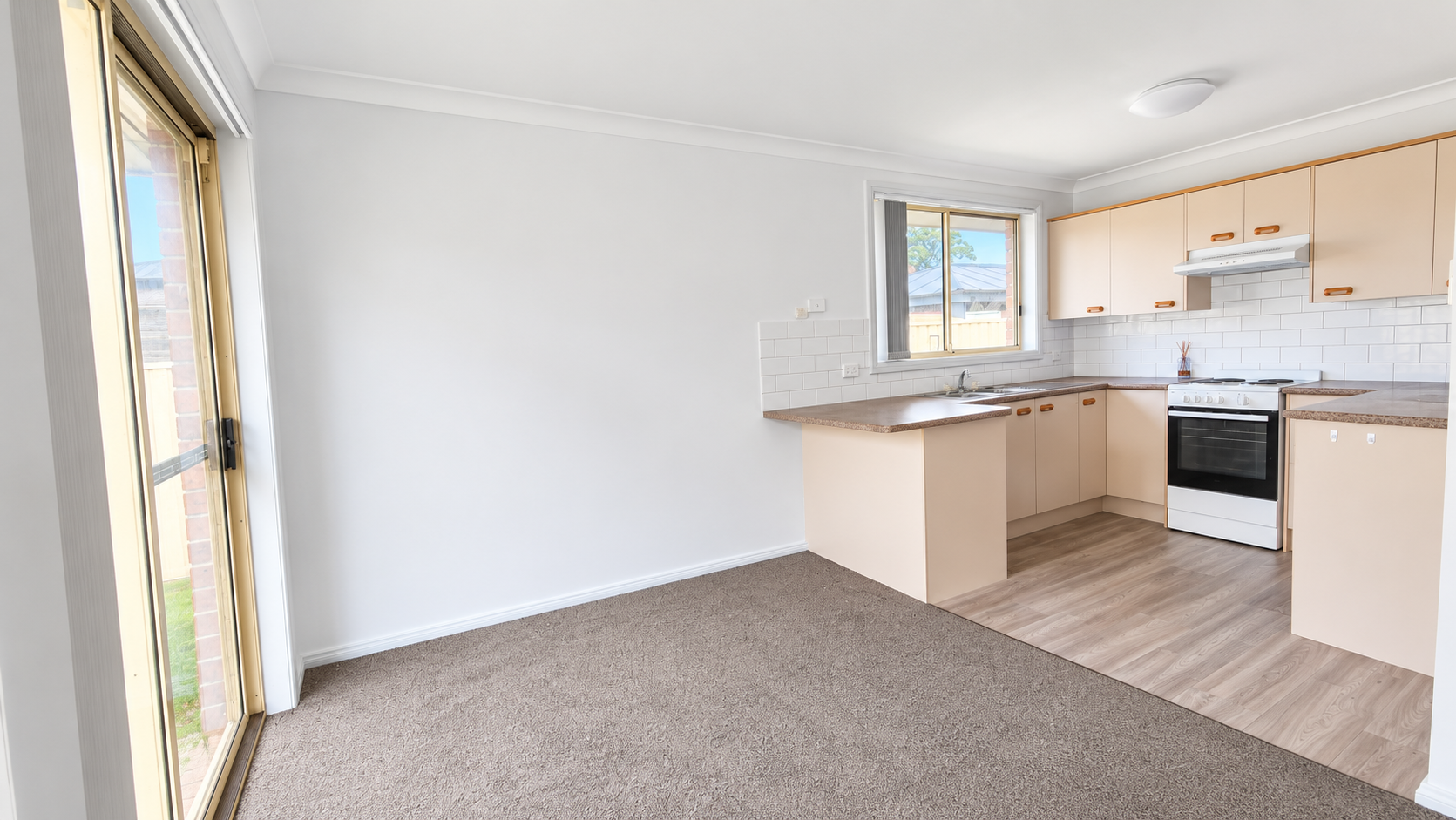 1/4a Leppington Street — photo 3 of 8