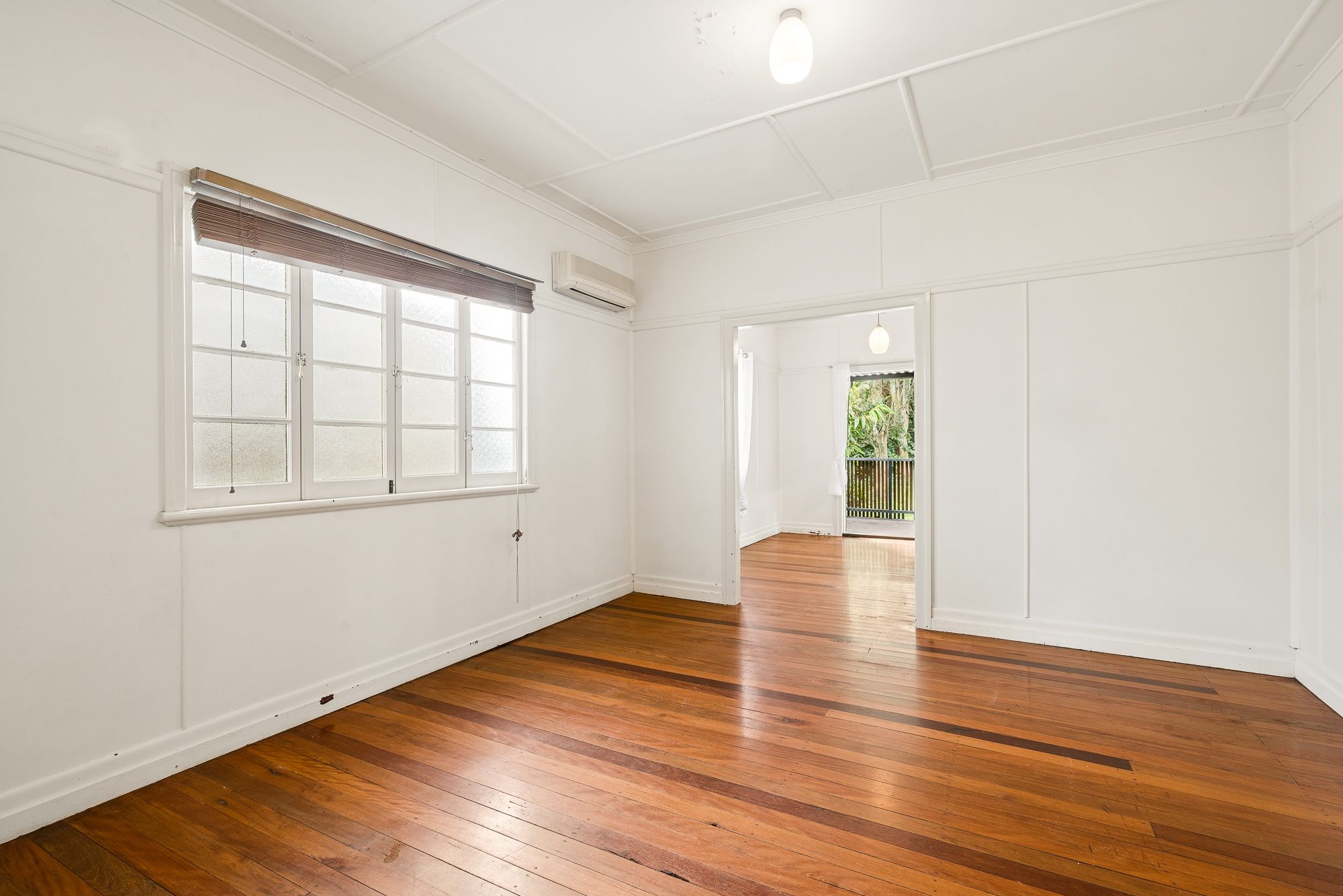 154 Morehead Avenue, Norman Park, QLD 4170