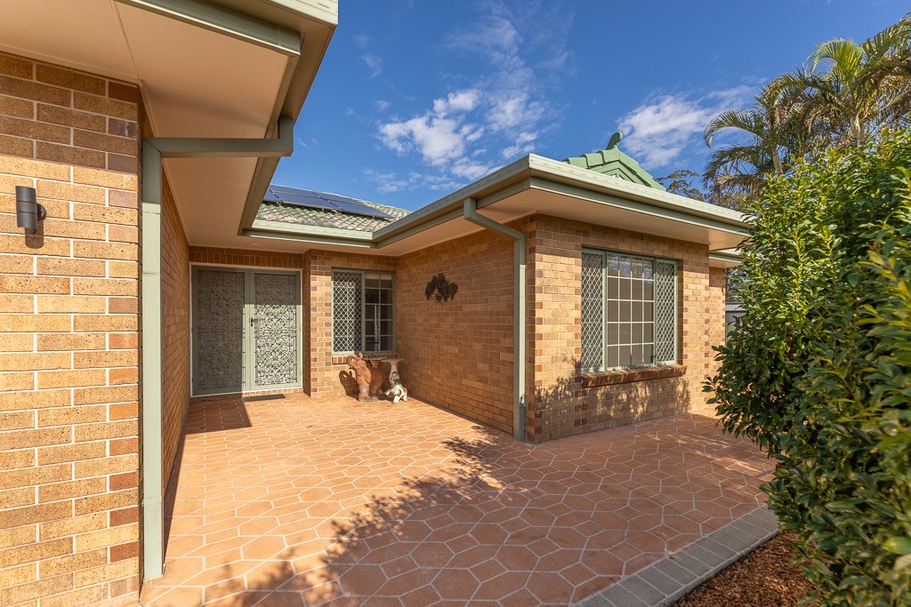 8 Panorama Court, Elimbah, QLD 4516