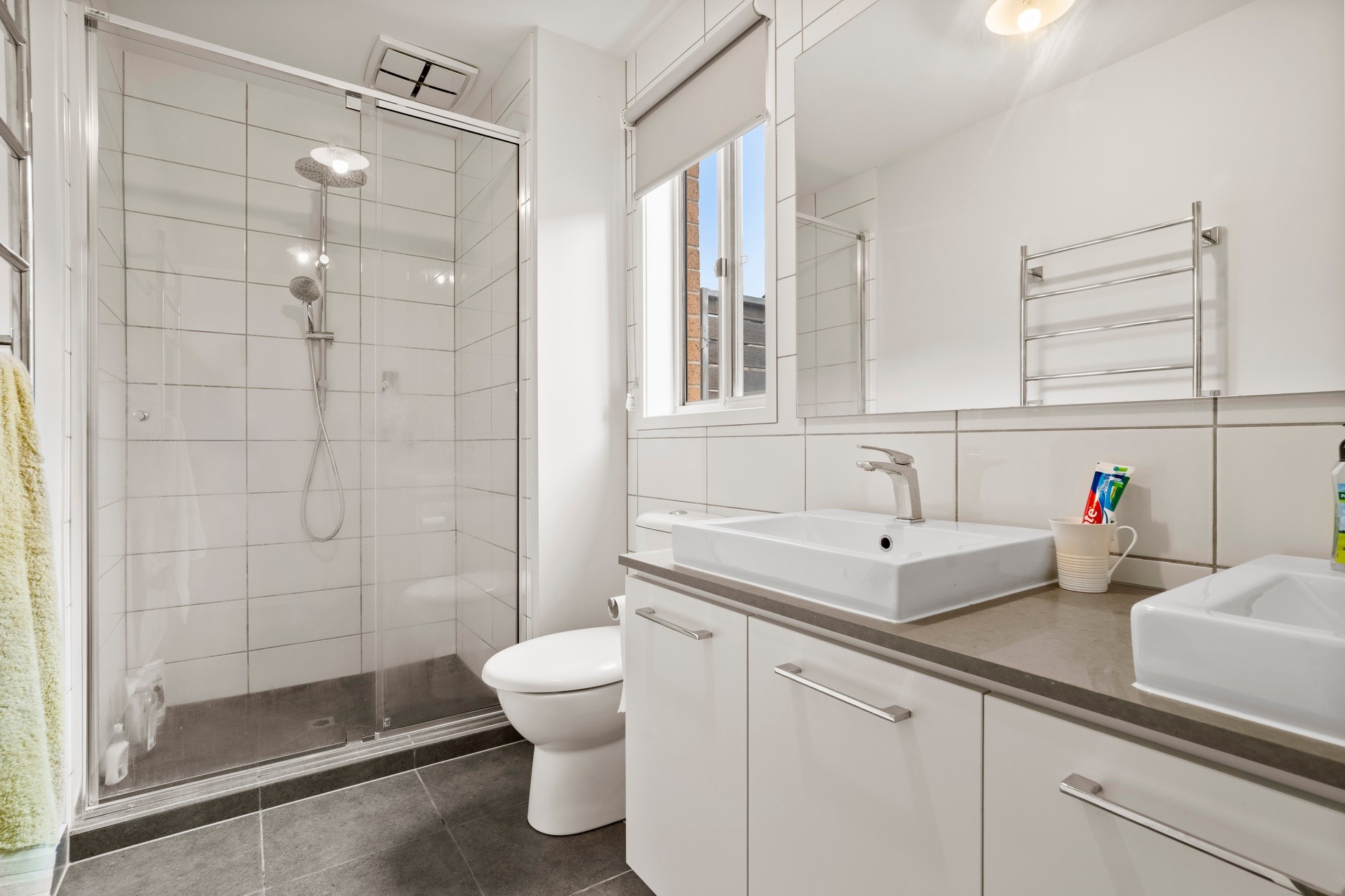 17 Cornhill Road, Clyde North, VIC 3978