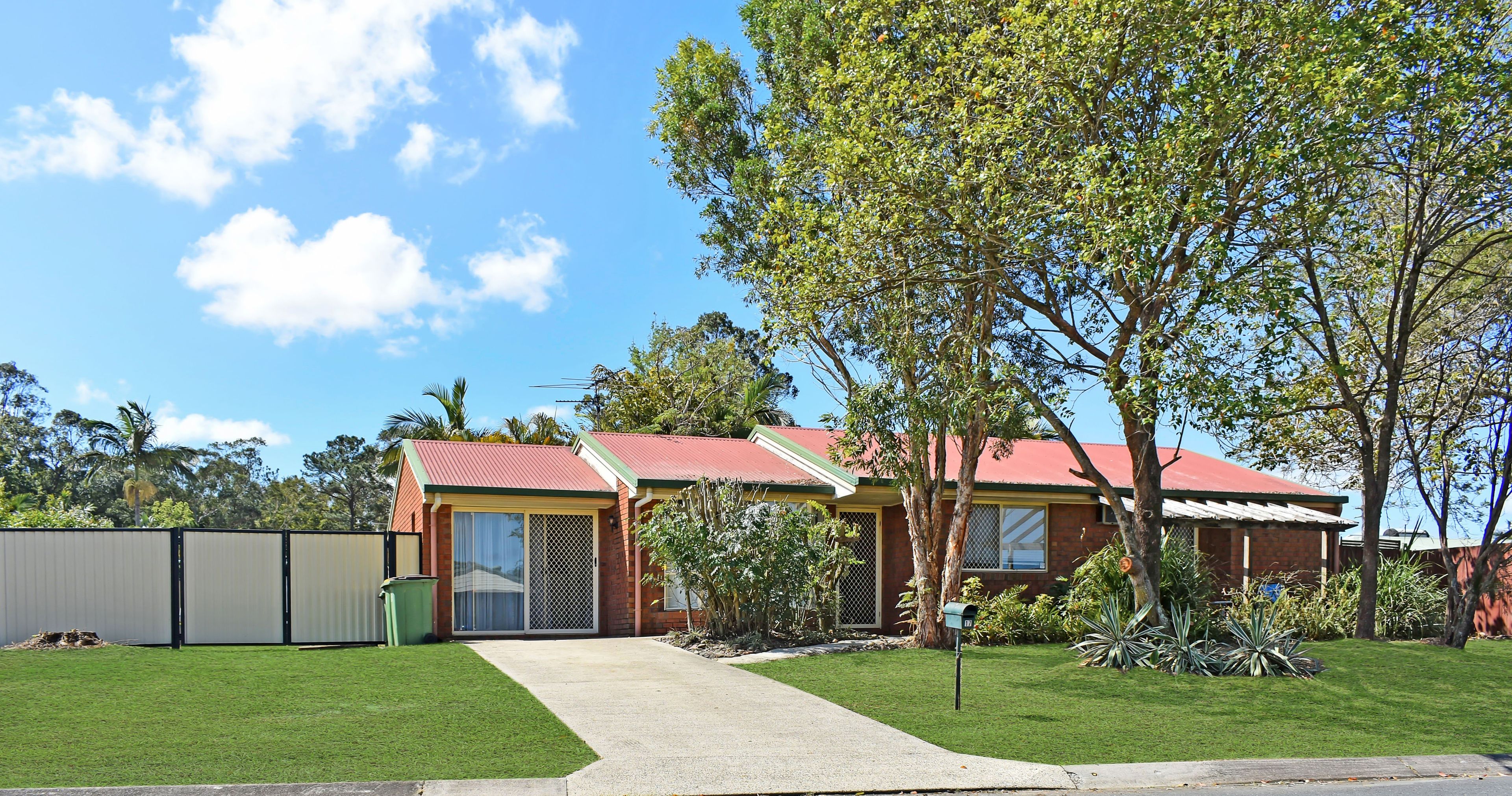 17 Rosewood Court, Landsborough QLD 4550