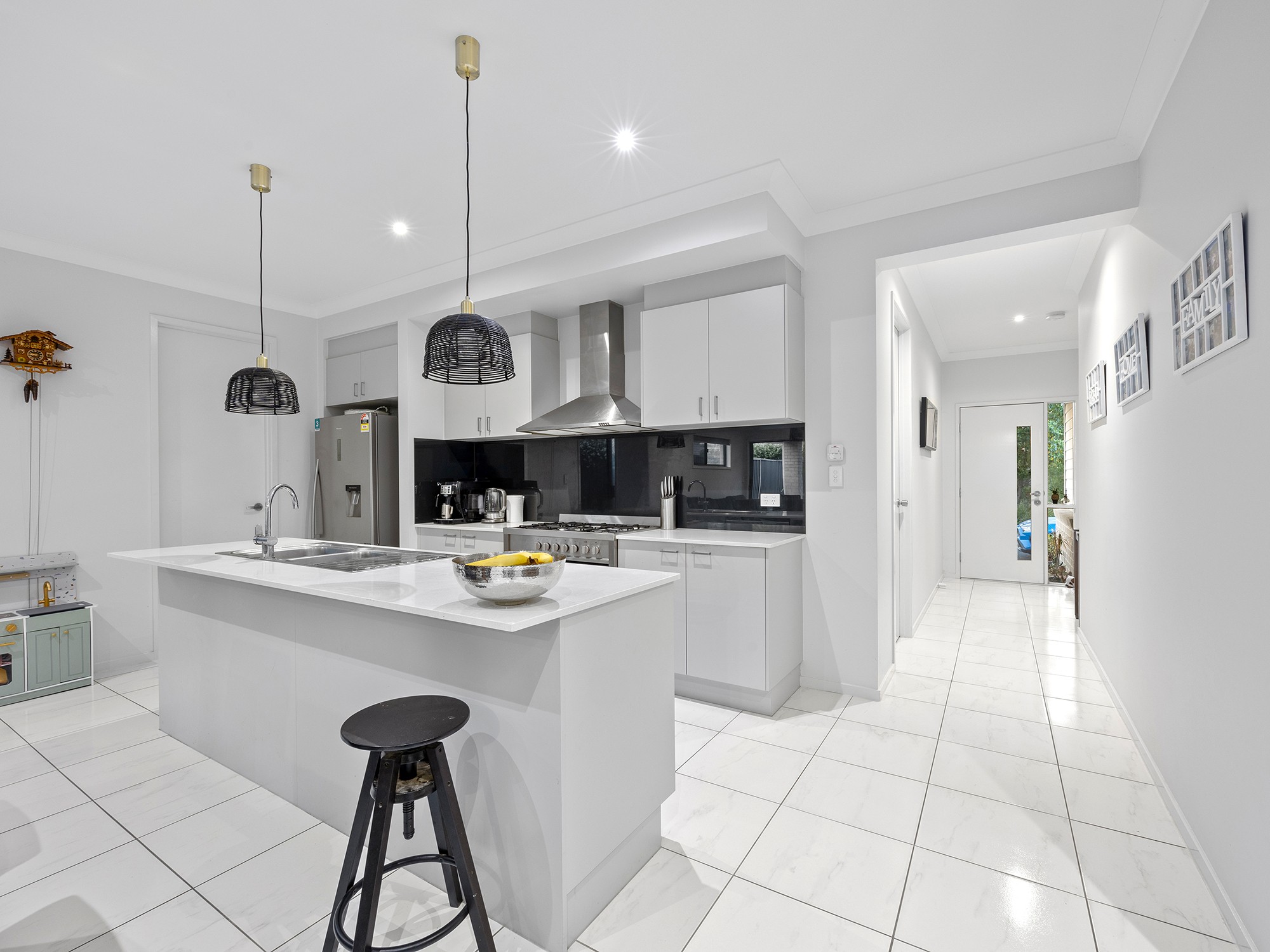 9 Orpheus Crescent, South Ripley, QLD 4306