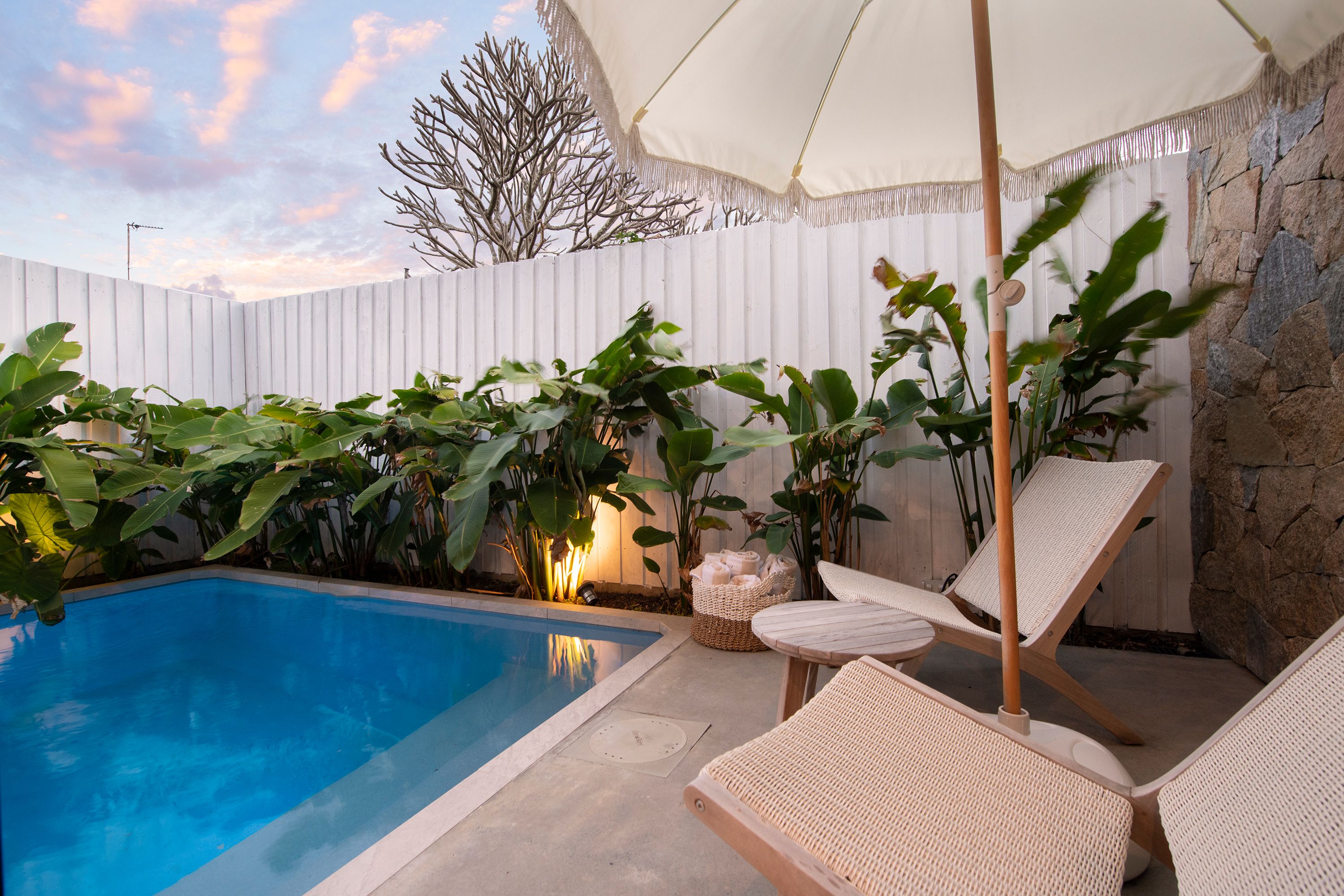 2/20 Petrel Avenue, Mermaid Beach, QLD 4218