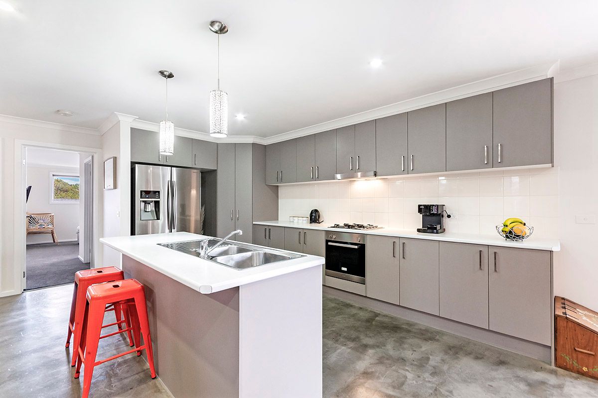 7 De Lemos Court — photo 2 of 11