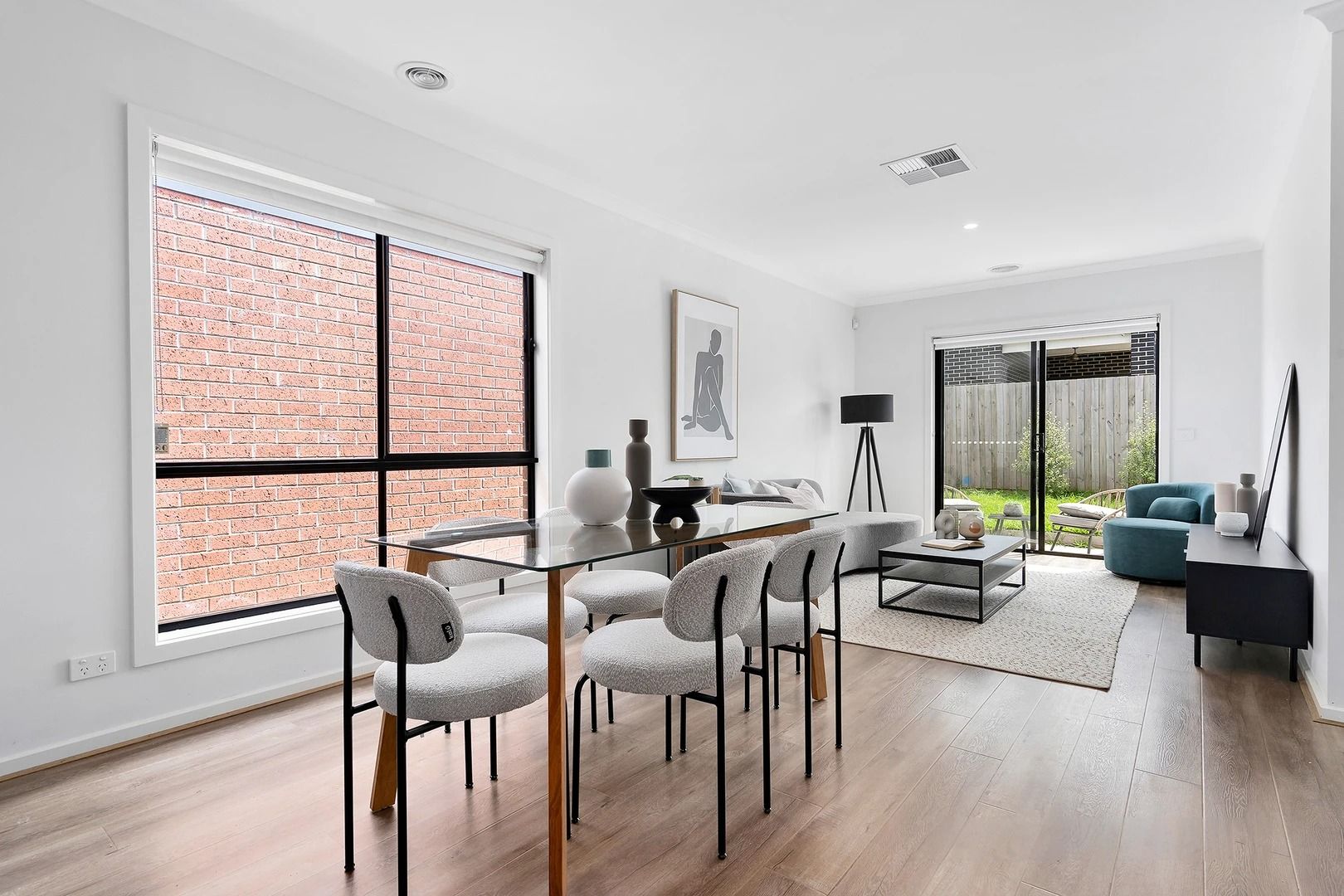 21 Kesenay Road — photo 4 of 12