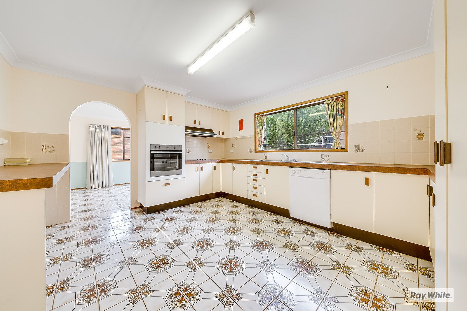 35 Marina Avenue TENANT APPROVED, Taranganba, QLD 4703