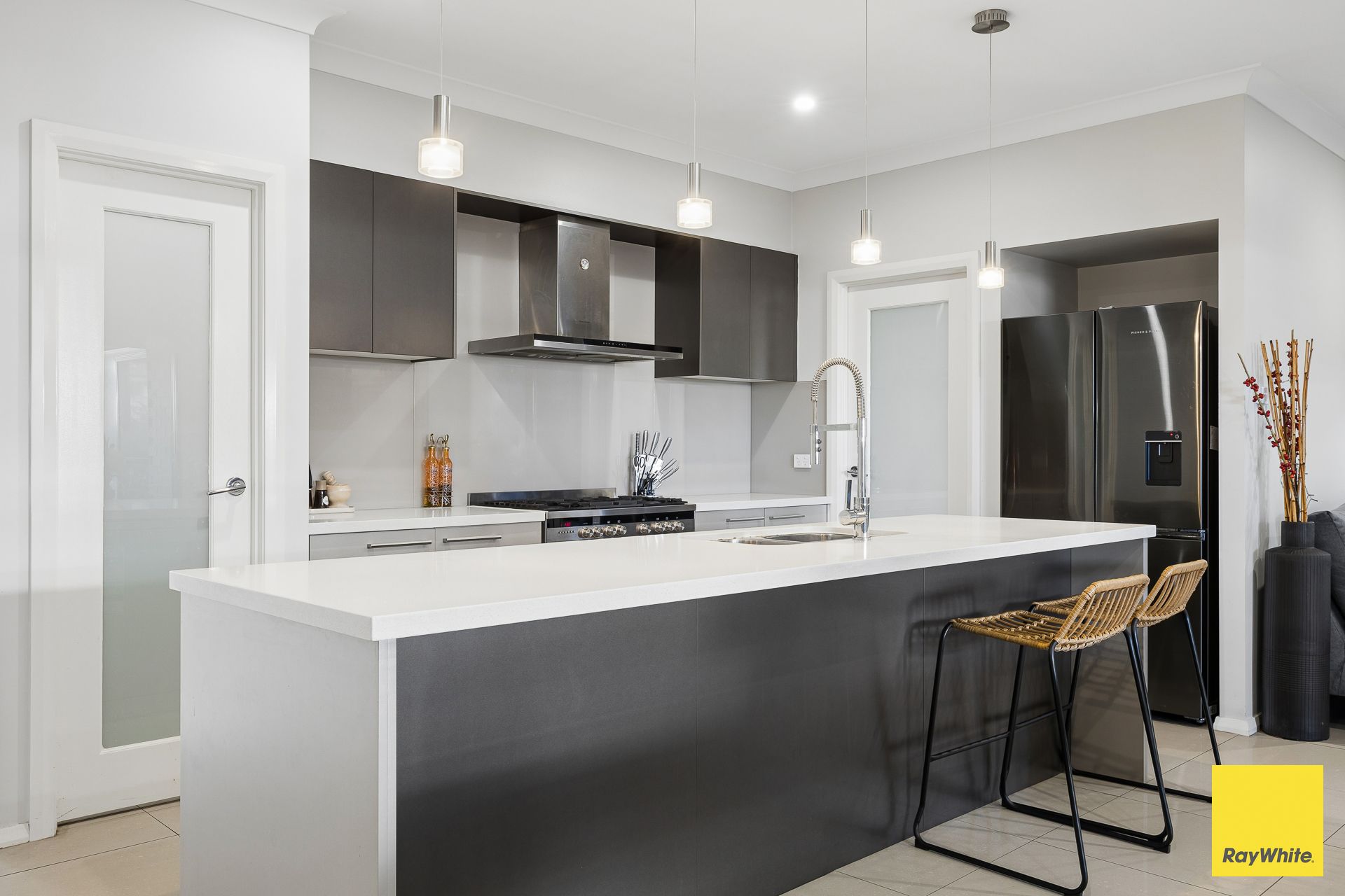37 Bowen Circuit — photo 3 of 15