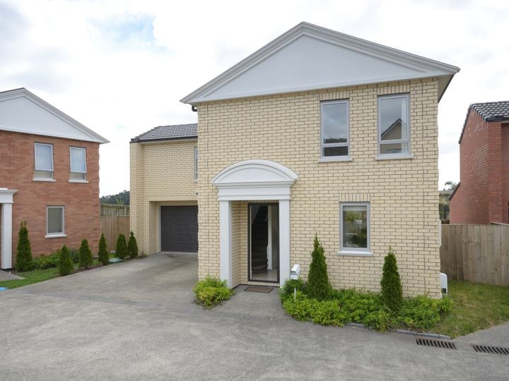 75 Fields Parade, Oteha, North Shore City