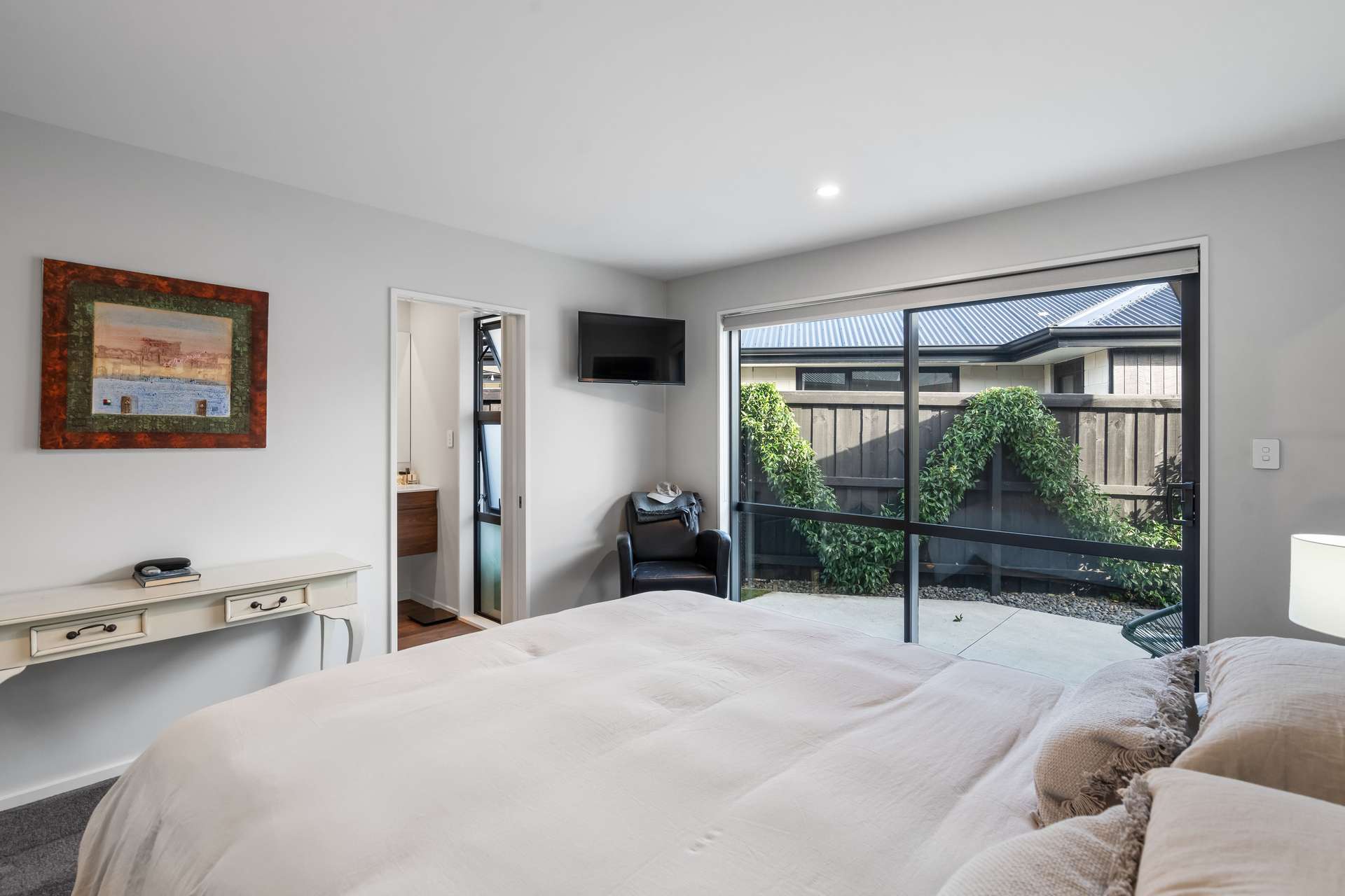 8 Bollington Avenue photo 11