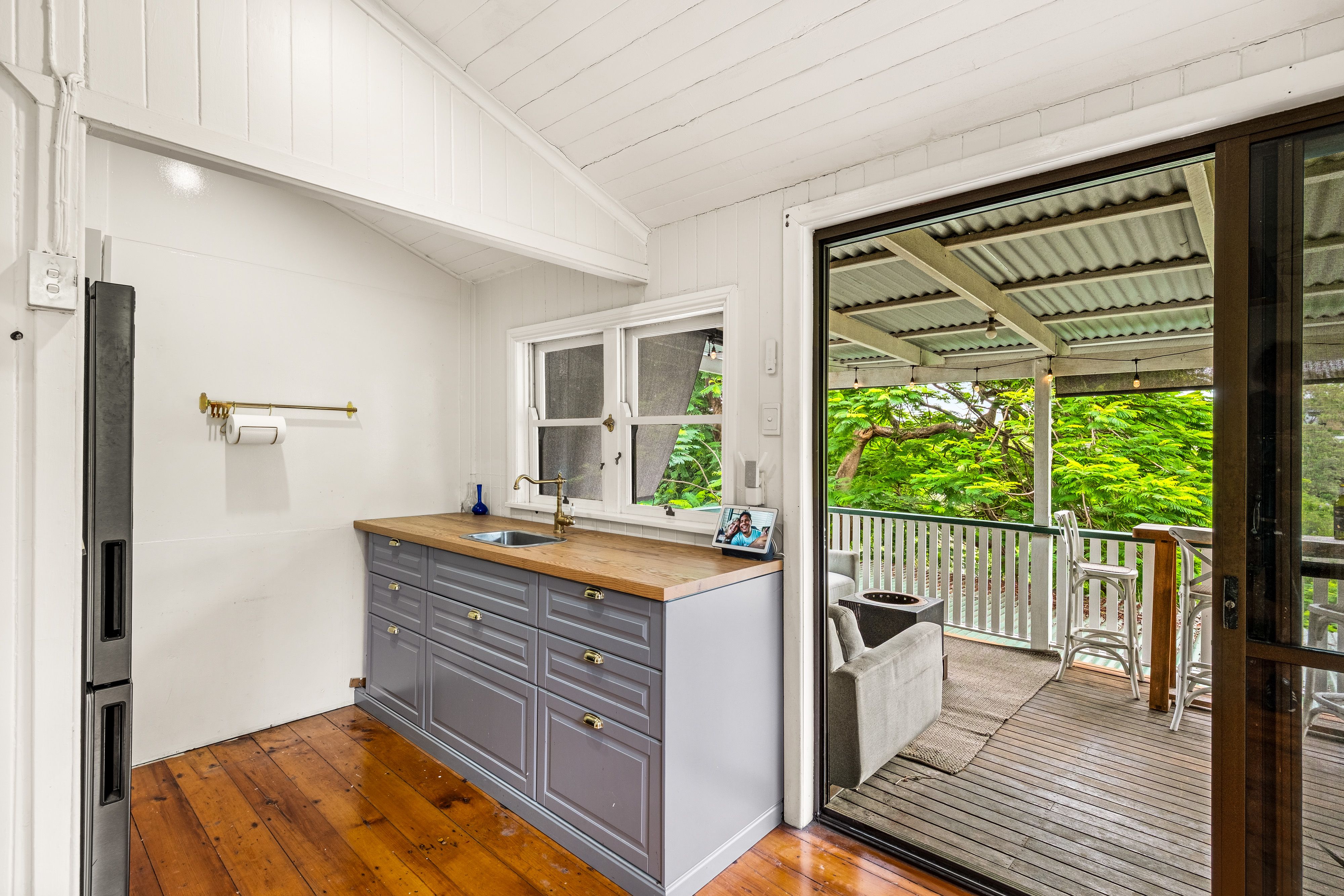 18 Macgregor Terrace, Bardon, QLD 4065