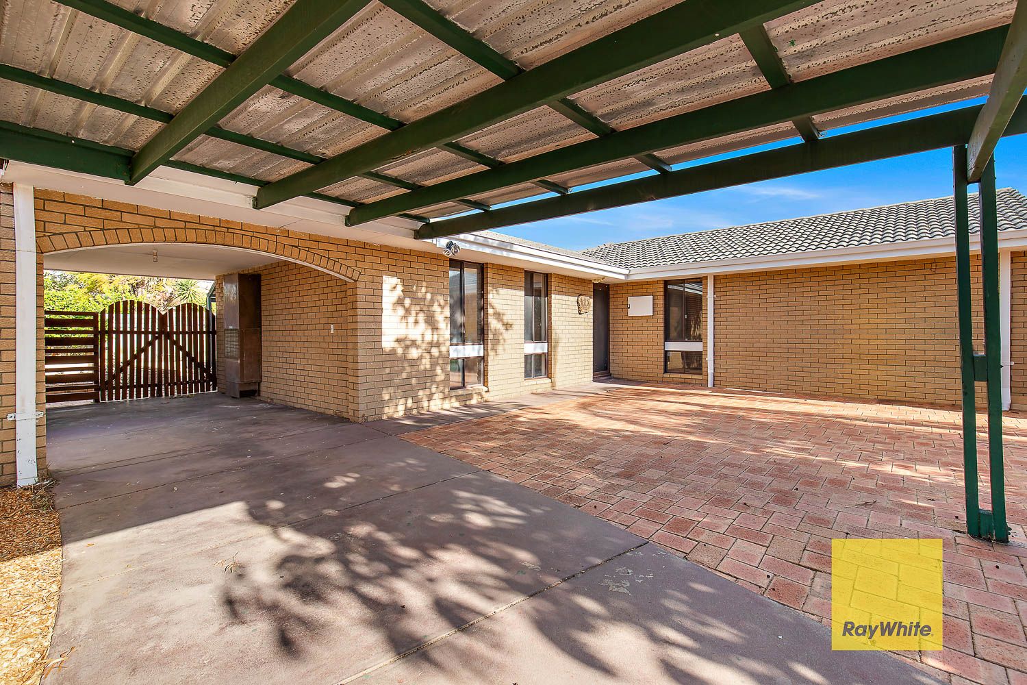 128 Hume Road, Thornlie, WA 6108