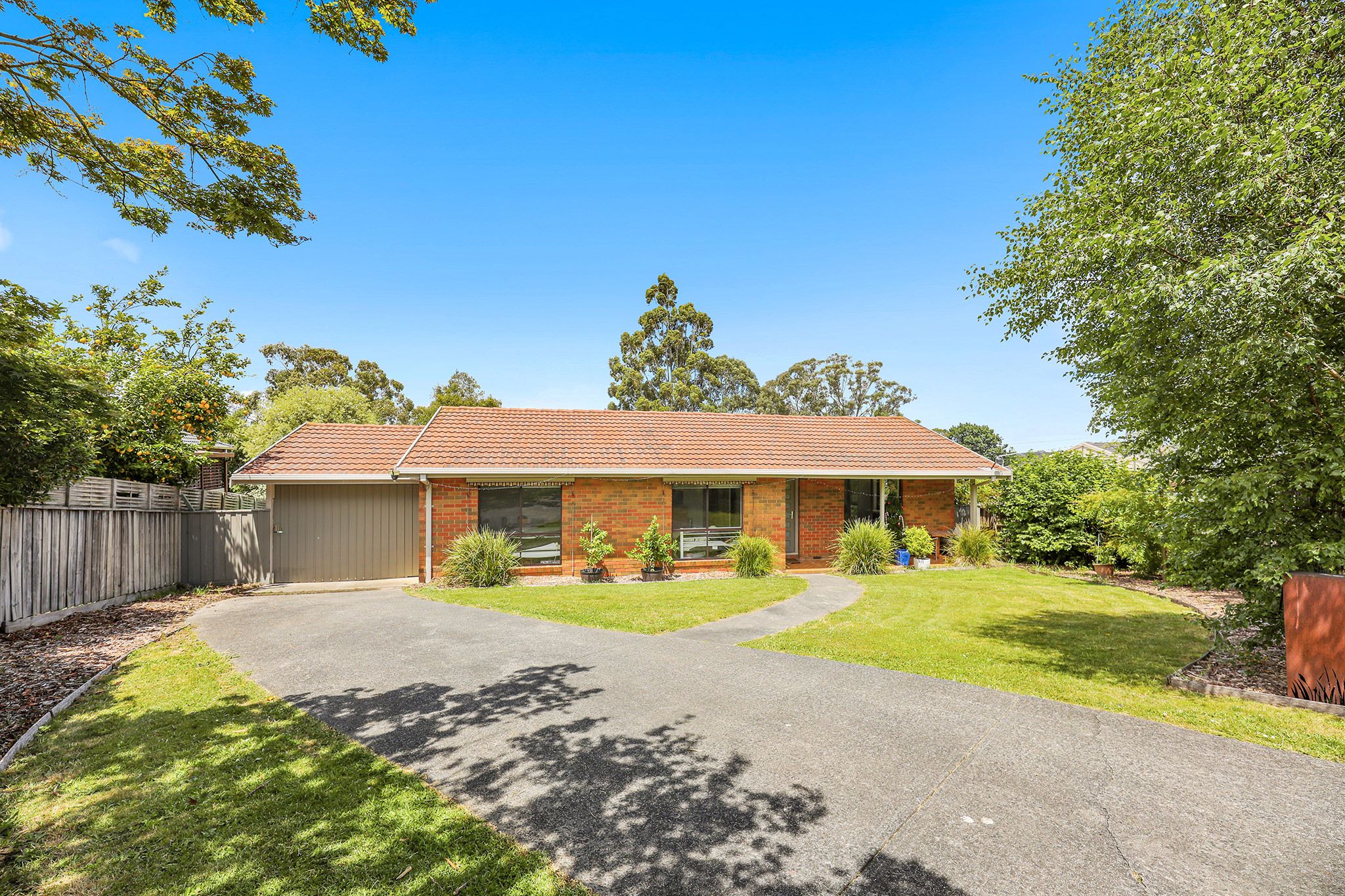 6 Kevis Court, Garfield VIC 3814