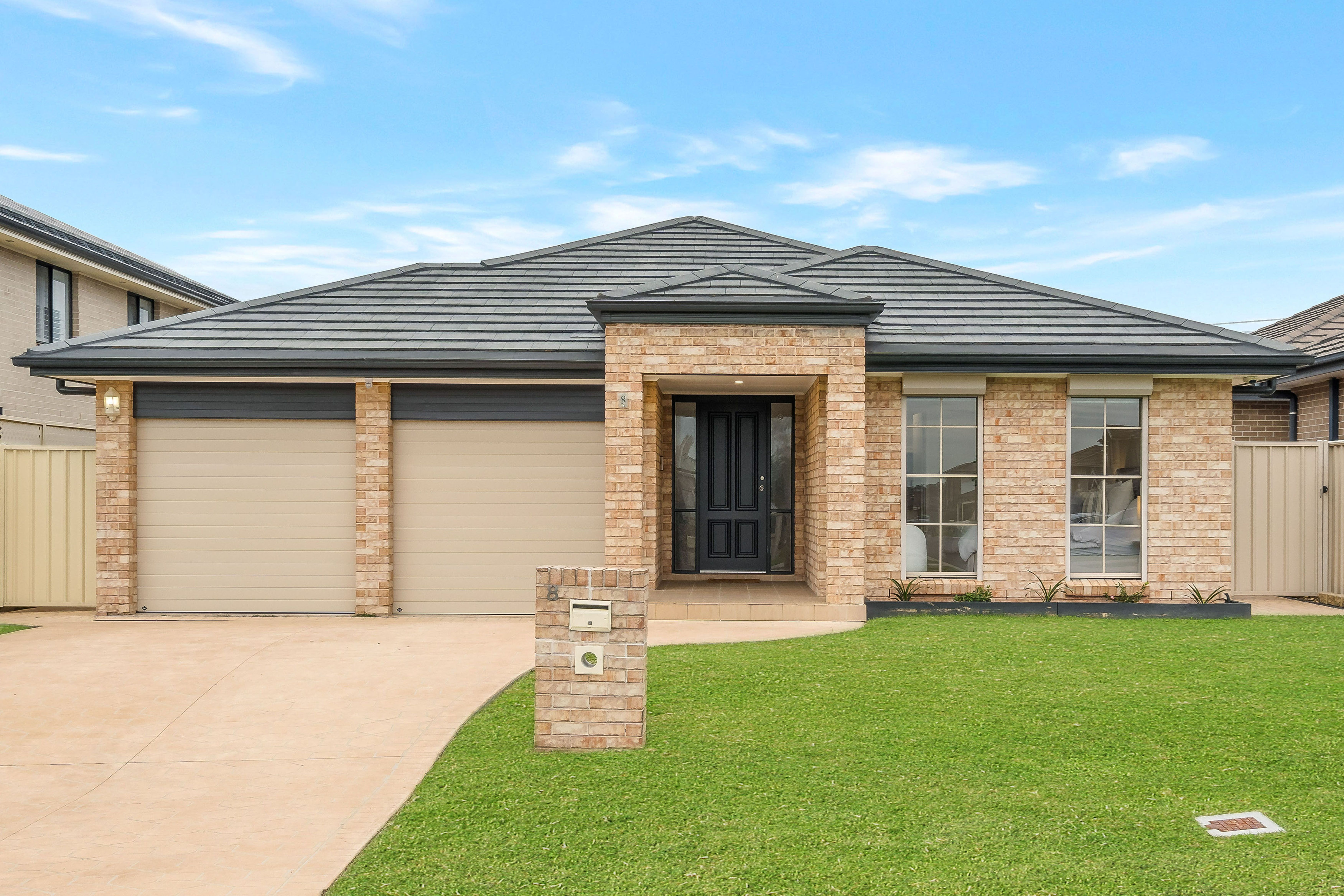 8 Wauchope Road, Carnes Hill, NSW 2171