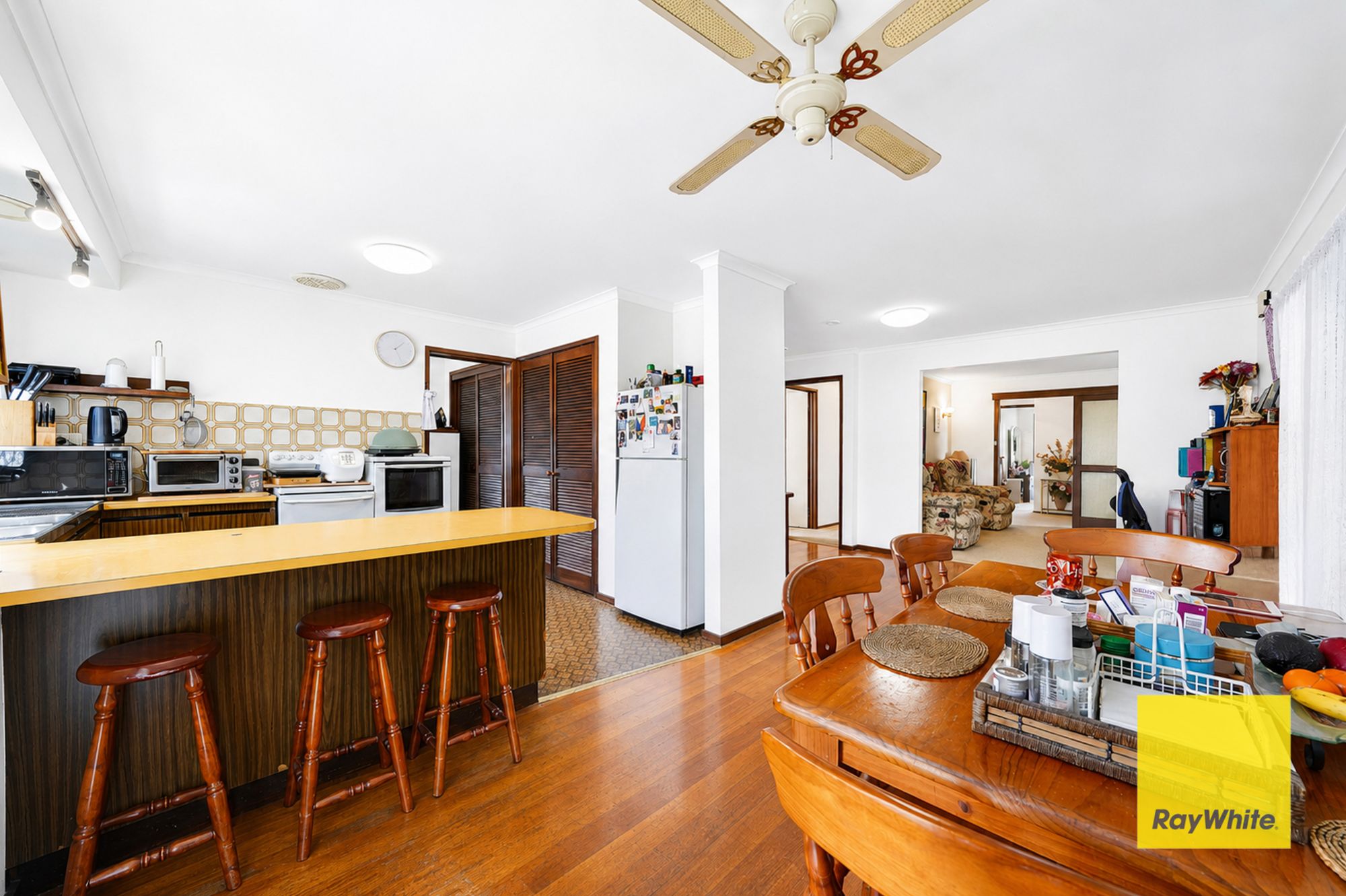 52 Marlborough Crescent — photo 9 of 19
