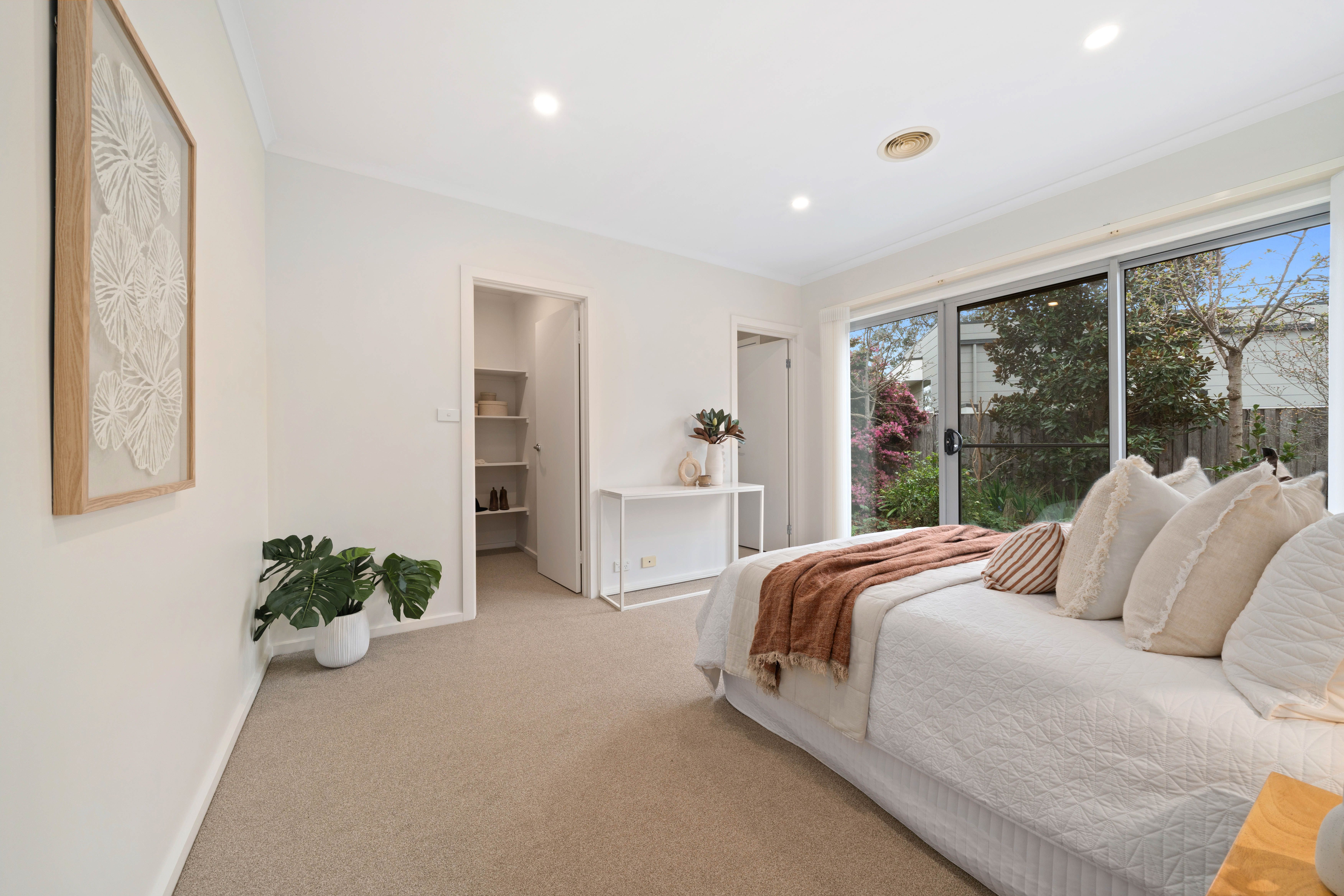 6/24 Bindaga Place — photo 8 of 18