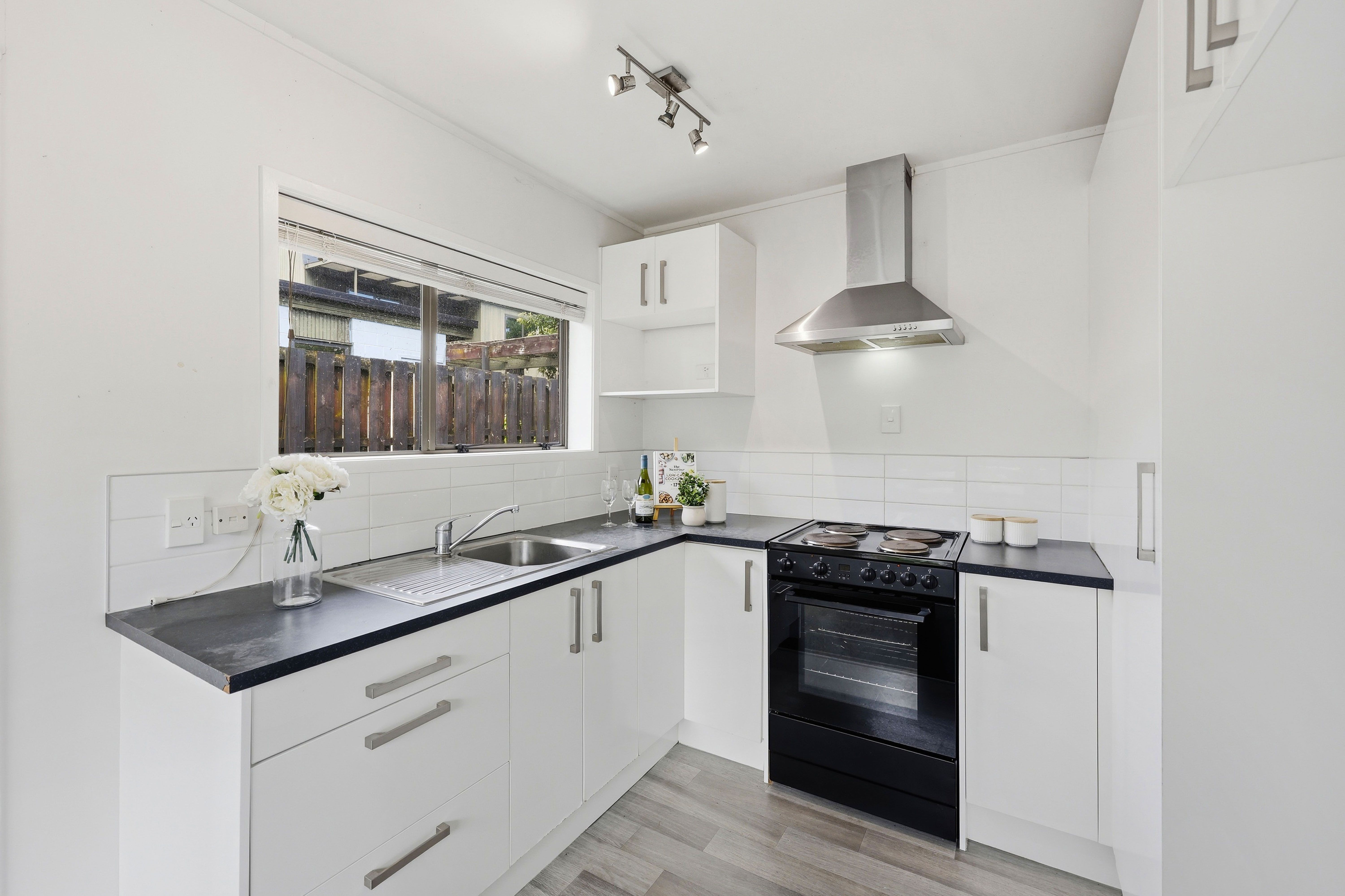 2/27 Matuhi Rise, Henderson, Waitakere City