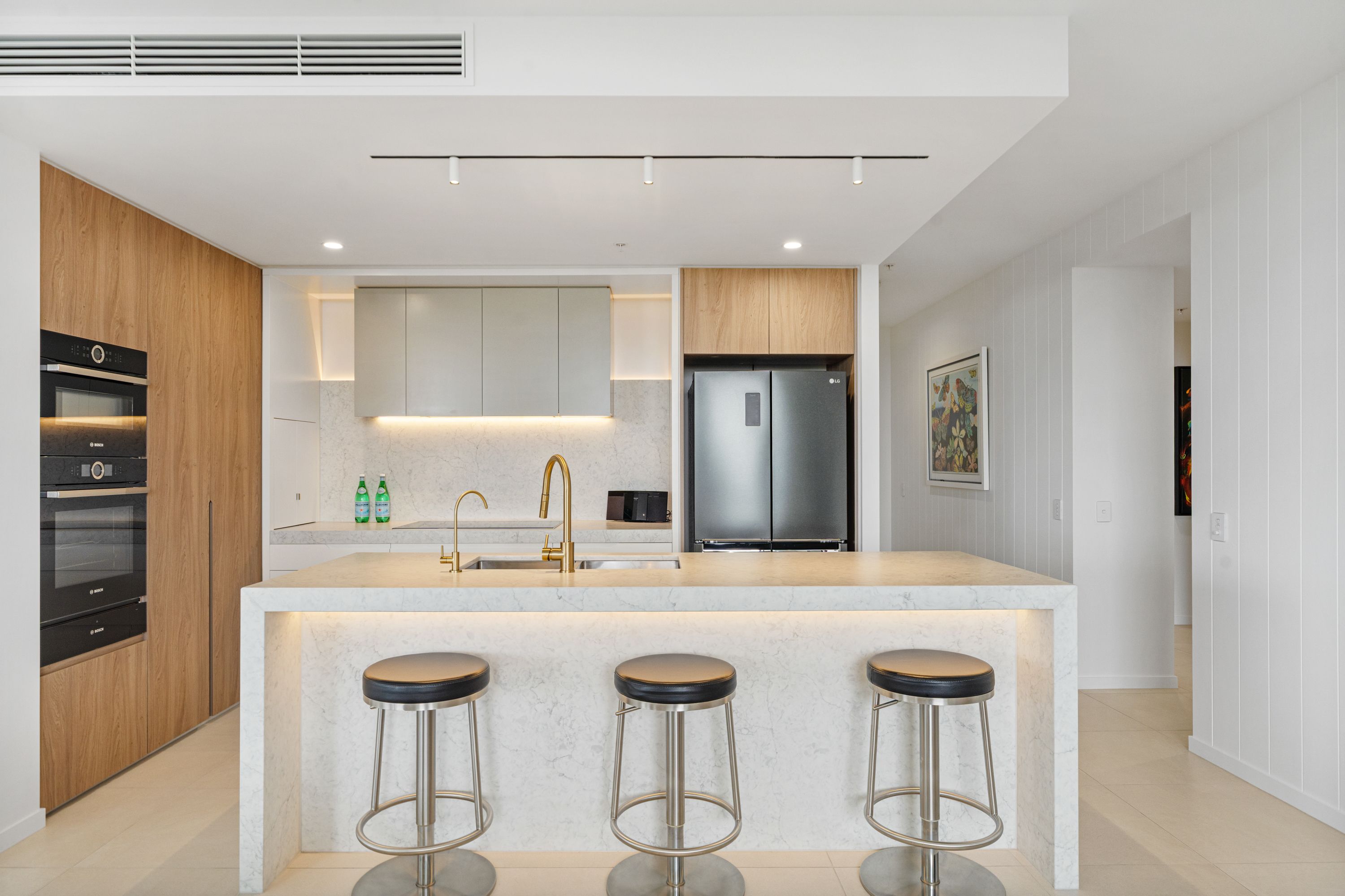 42/20 Executive Drive, Burleigh Waters, QLD 4220