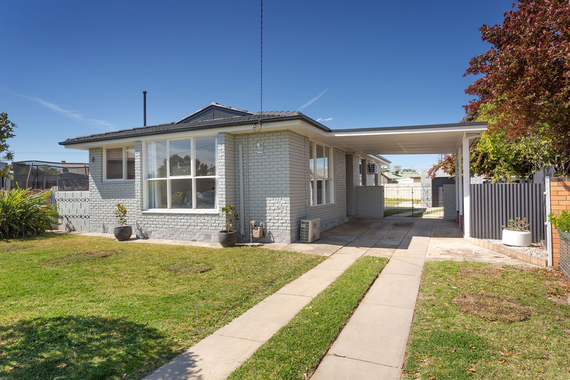 432 Strang Place