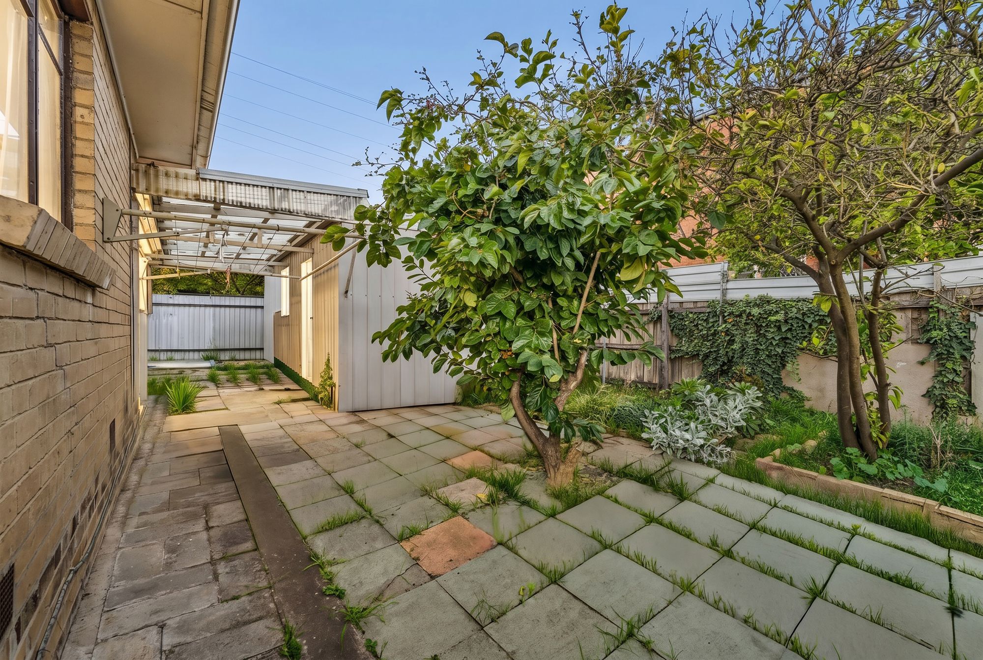 647 Geelong Road — photo 17 of 19