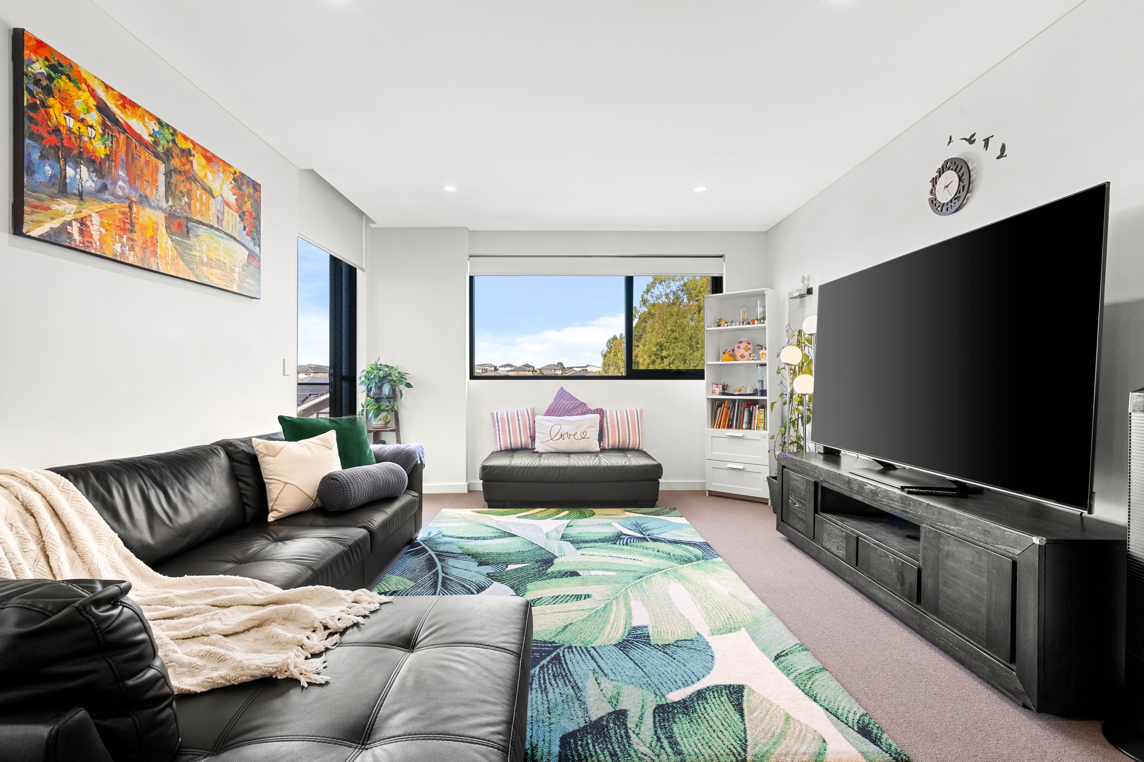 212/91B Grima Street — photo 3 of 12