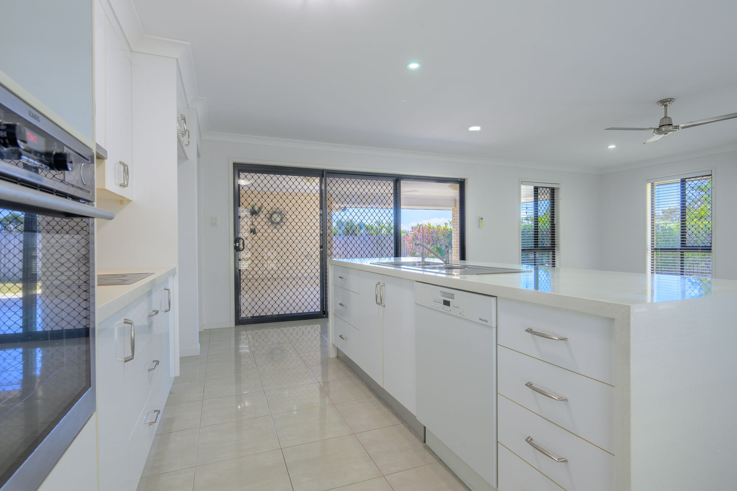 13 Redgum Drive — photo 4 of 16