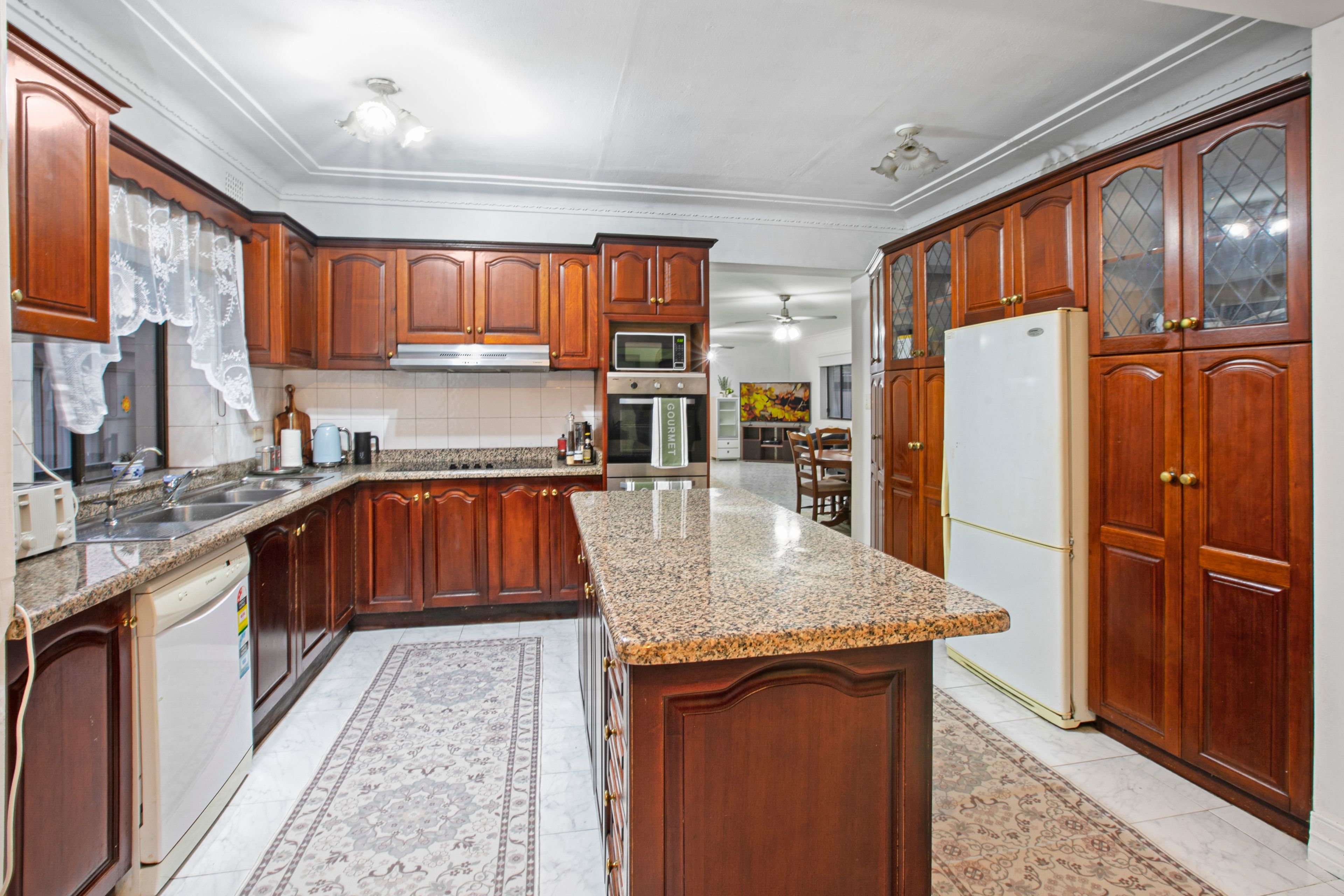 95 Taylor Street — photo 8 of 12