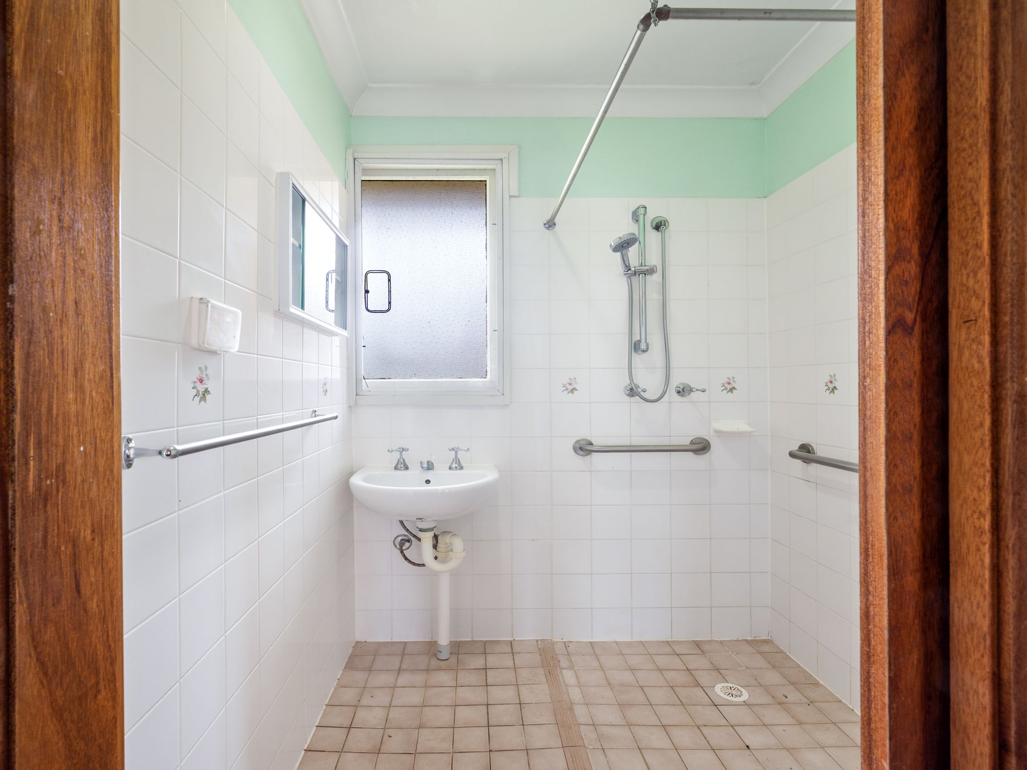8 Karingal Place — photo 10 of 12